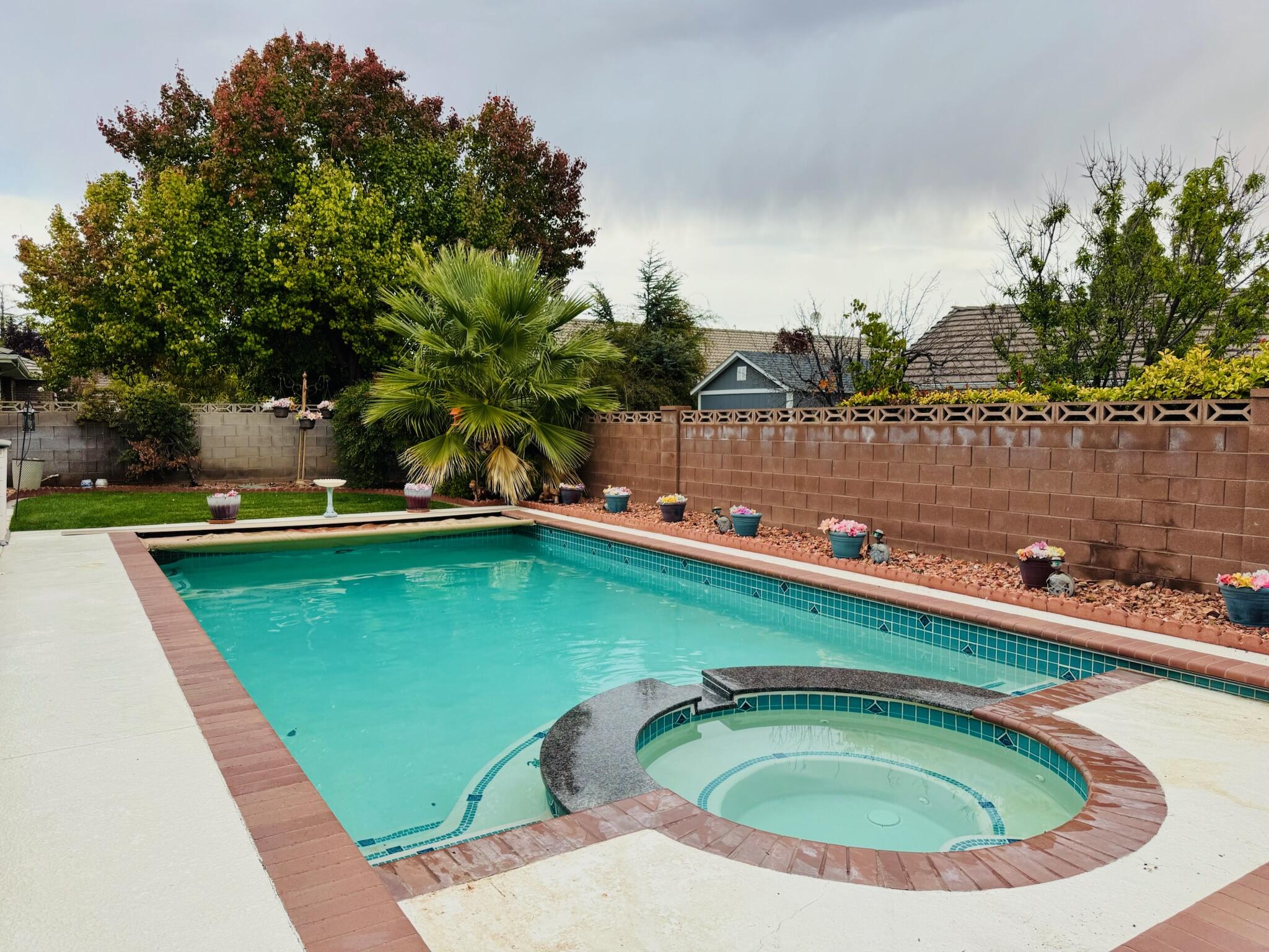 SUNSET PLATEAU - Residential