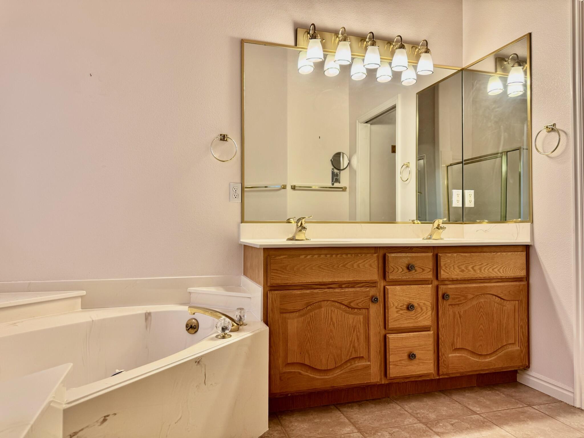 SUNSET PLATEAU - Residential