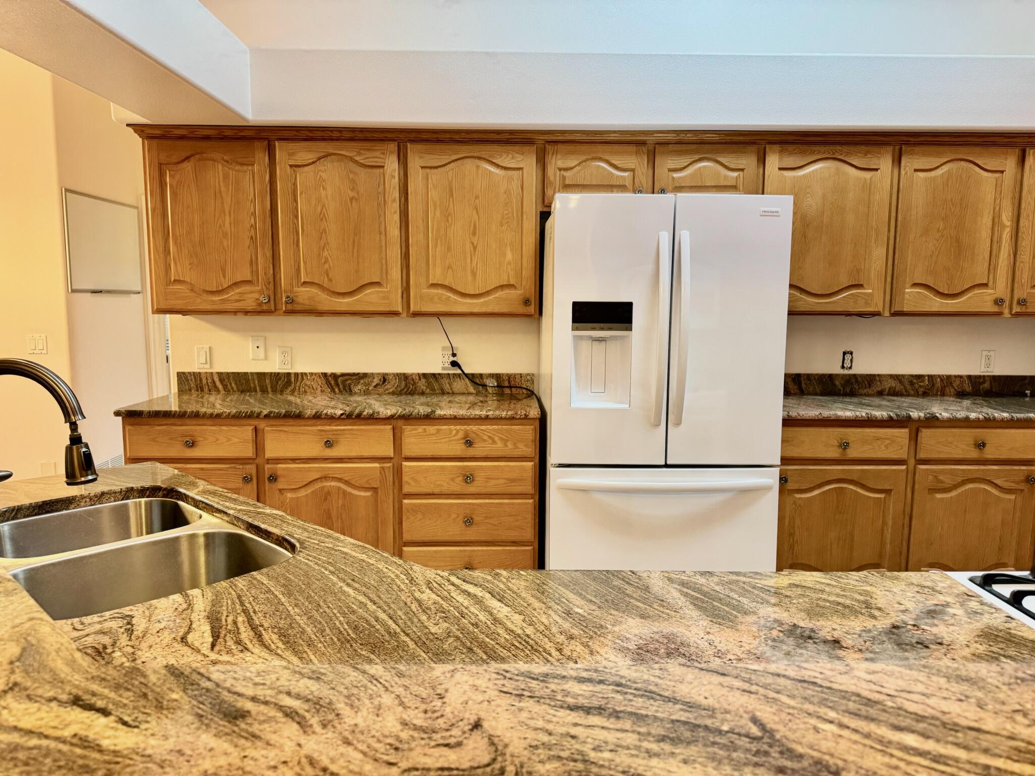 SUNSET PLATEAU - Residential