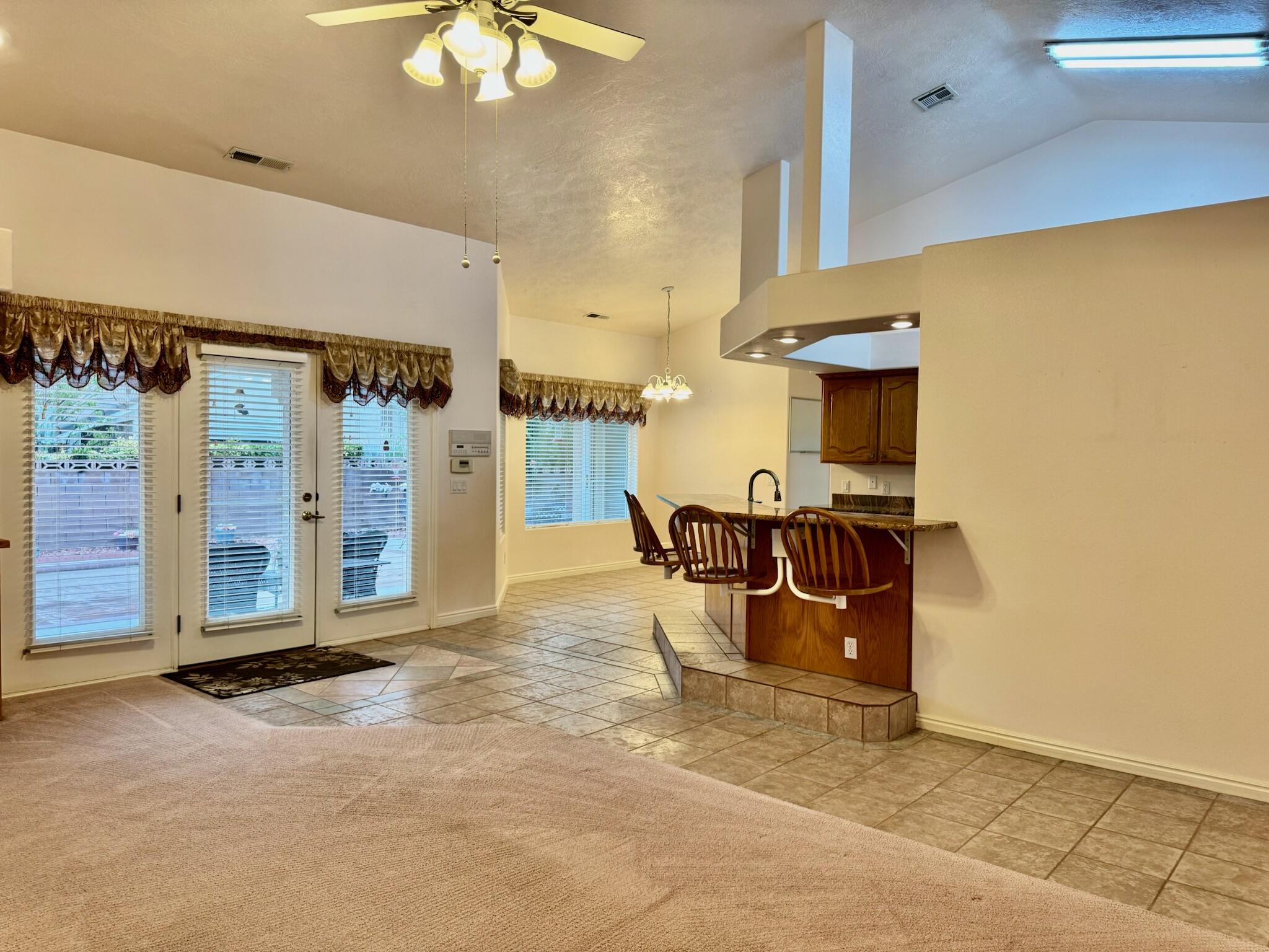 SUNSET PLATEAU - Residential