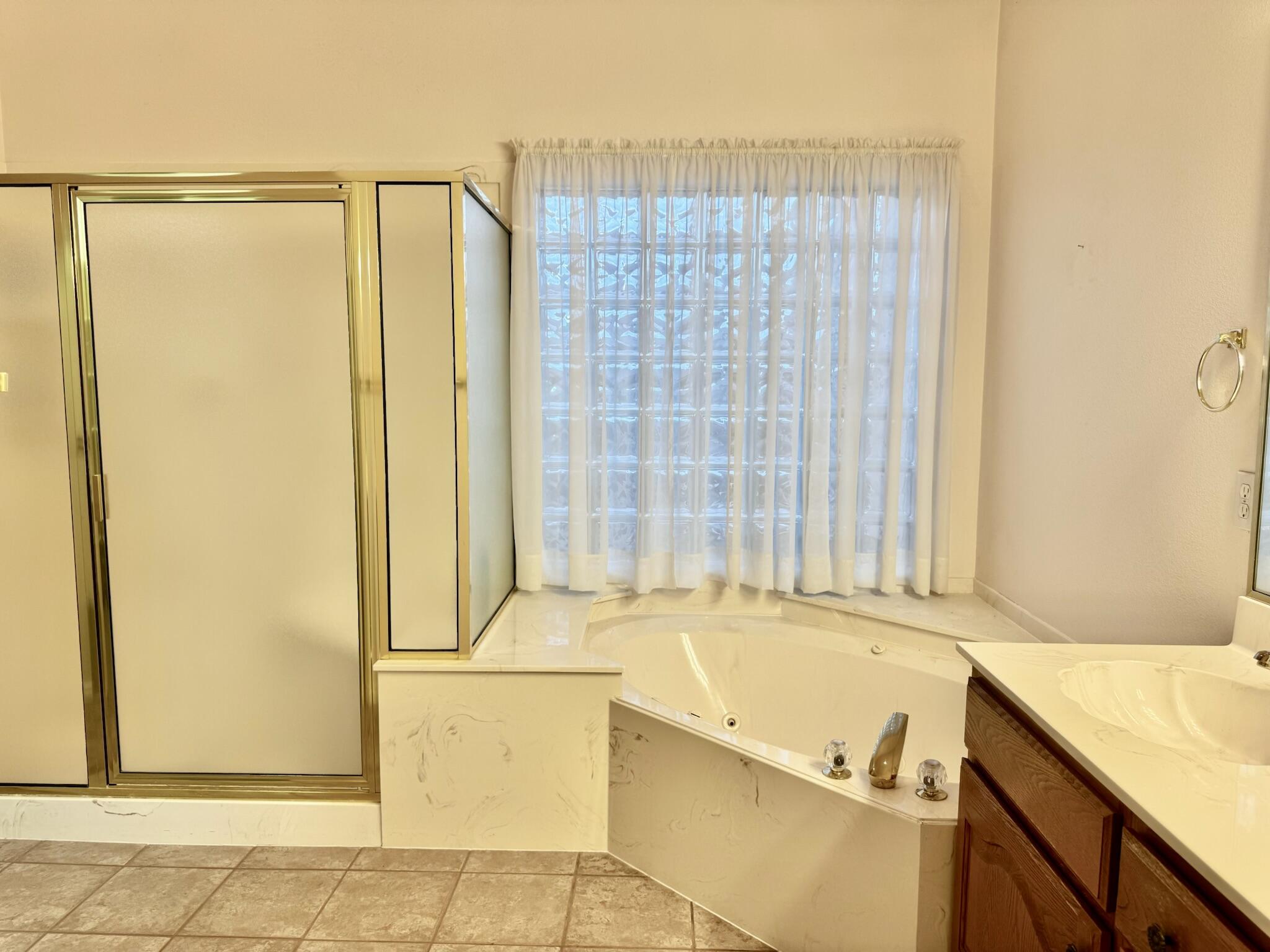 SUNSET PLATEAU - Residential