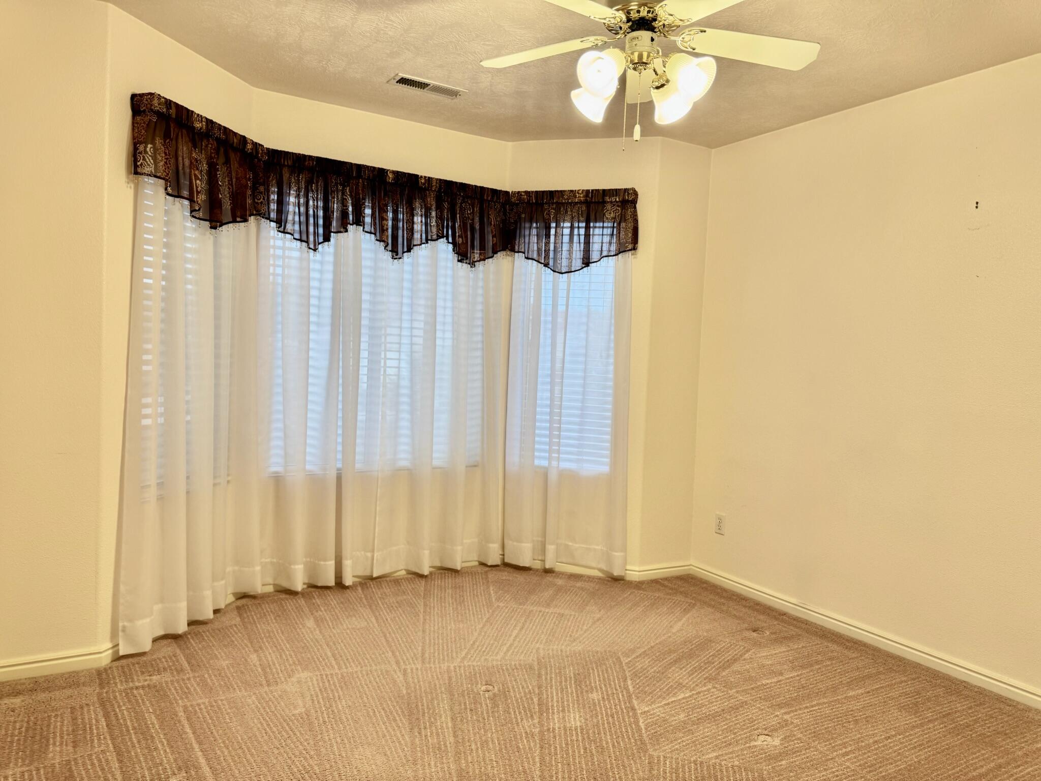 SUNSET PLATEAU - Residential