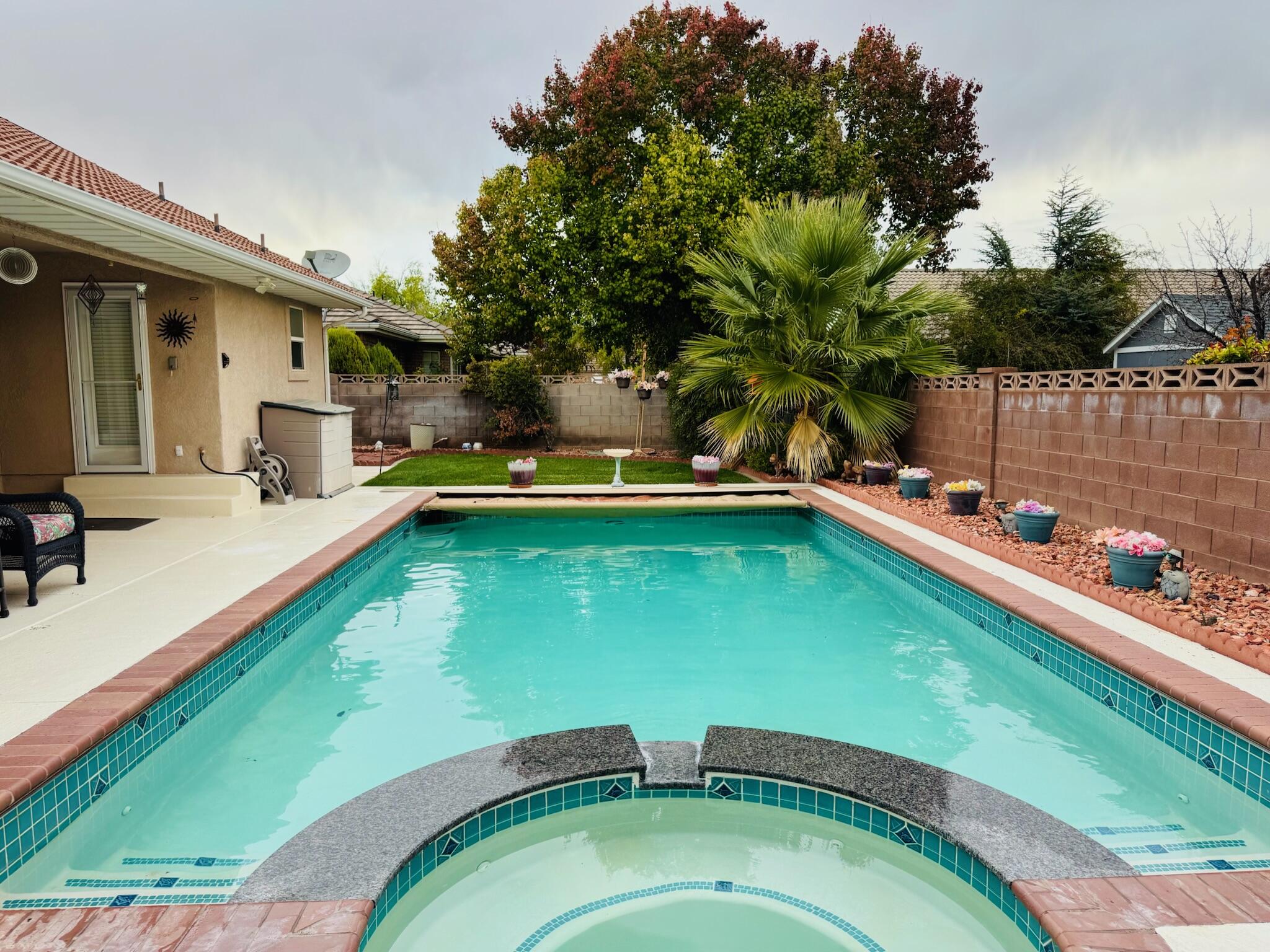 SUNSET PLATEAU - Residential