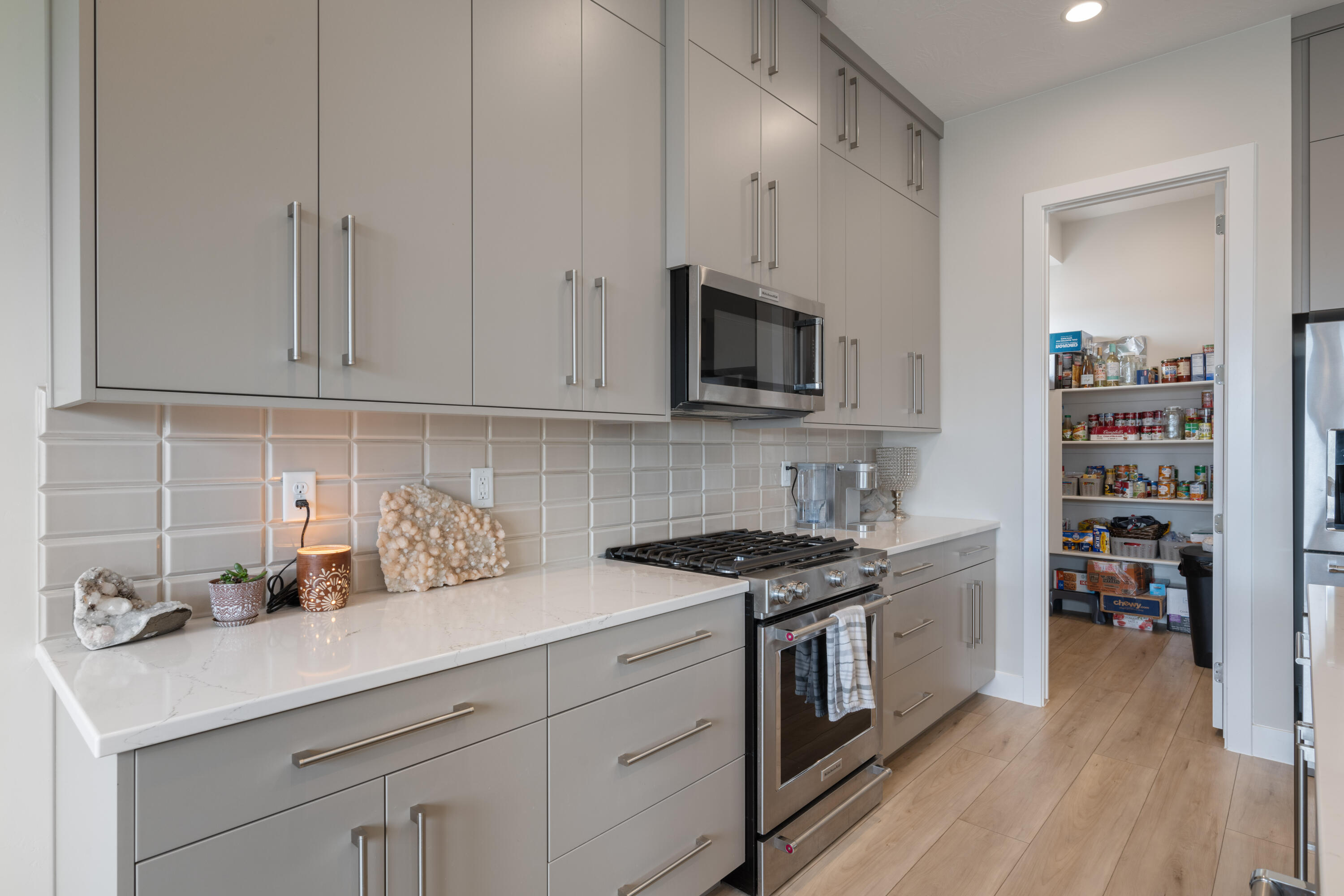 PEREGRINE POINTE WEST - Residential