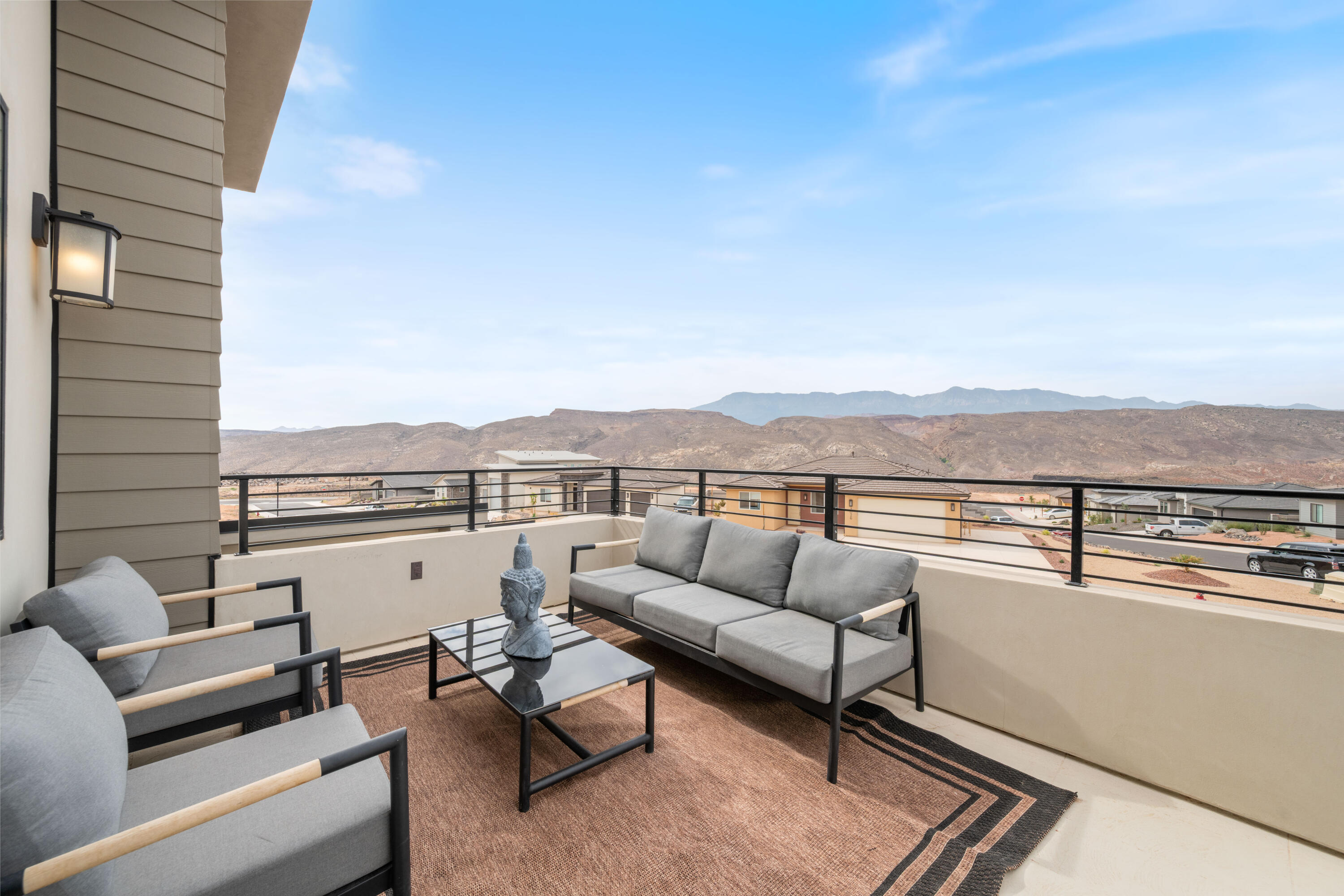 PEREGRINE POINTE WEST - Residential