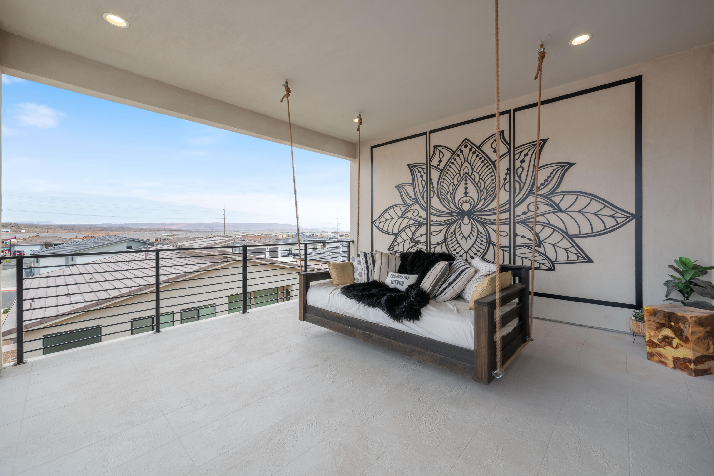 PEREGRINE POINTE WEST - Residential