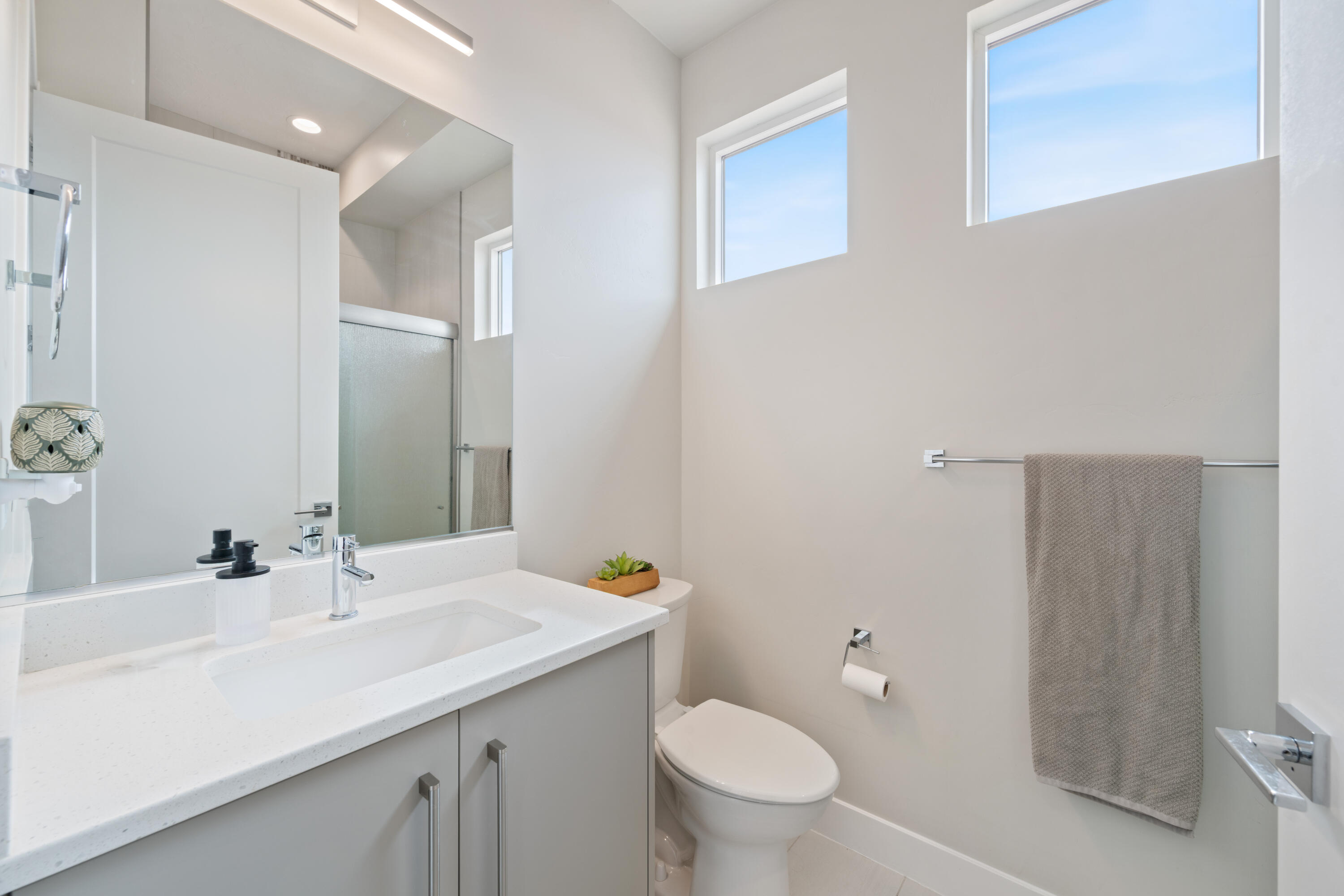 PEREGRINE POINTE WEST - Residential