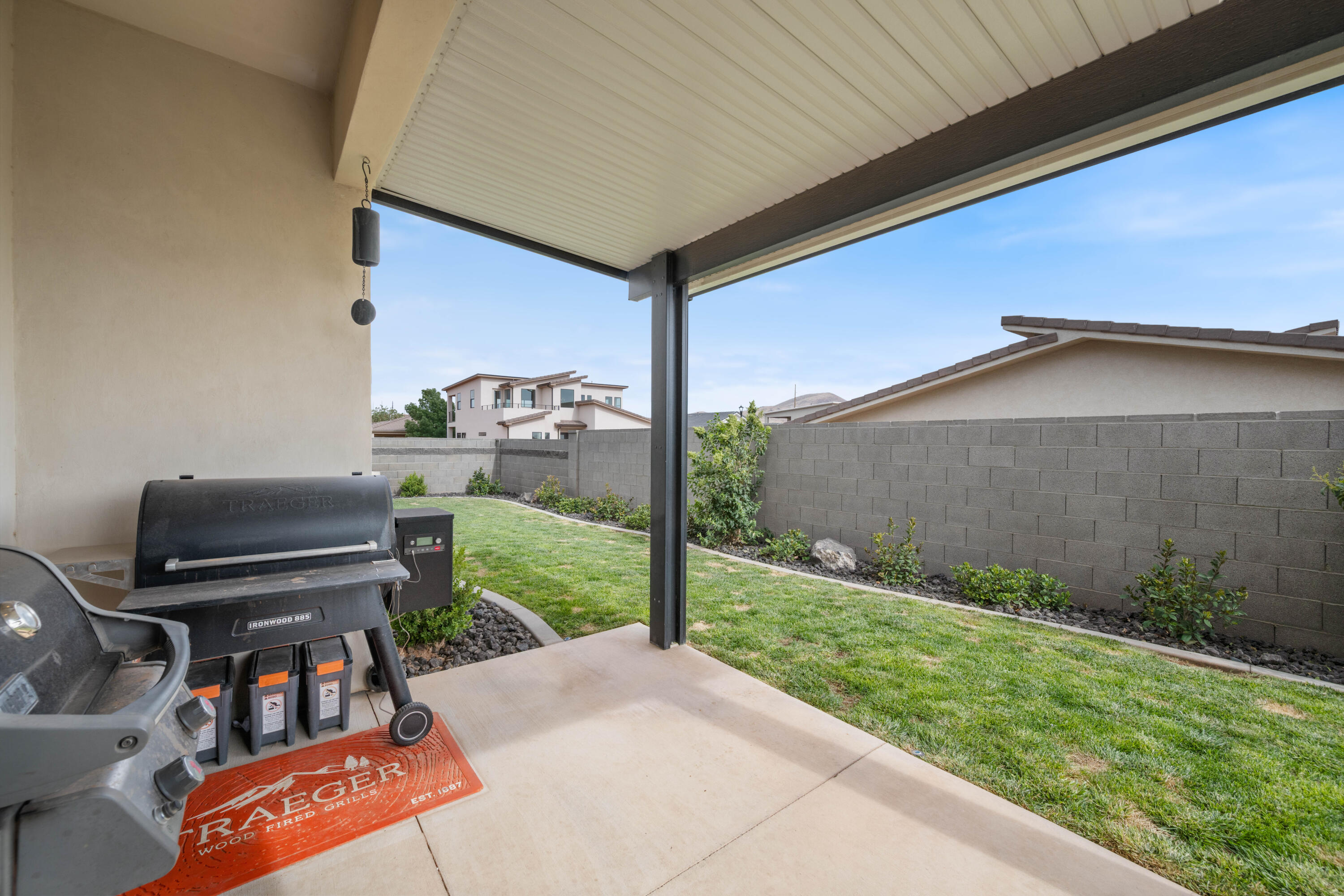 PEREGRINE POINTE WEST - Residential