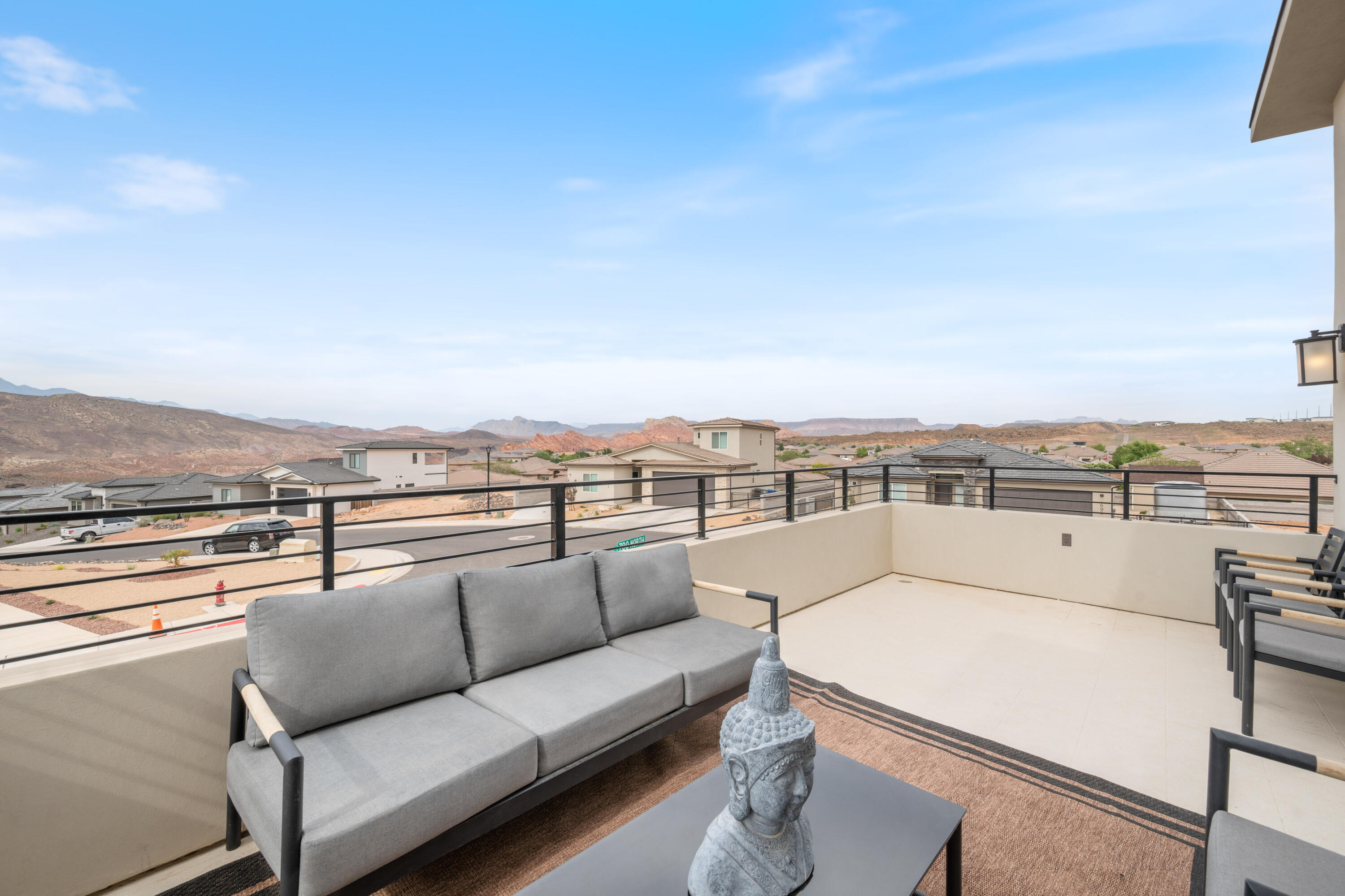 PEREGRINE POINTE WEST - Residential