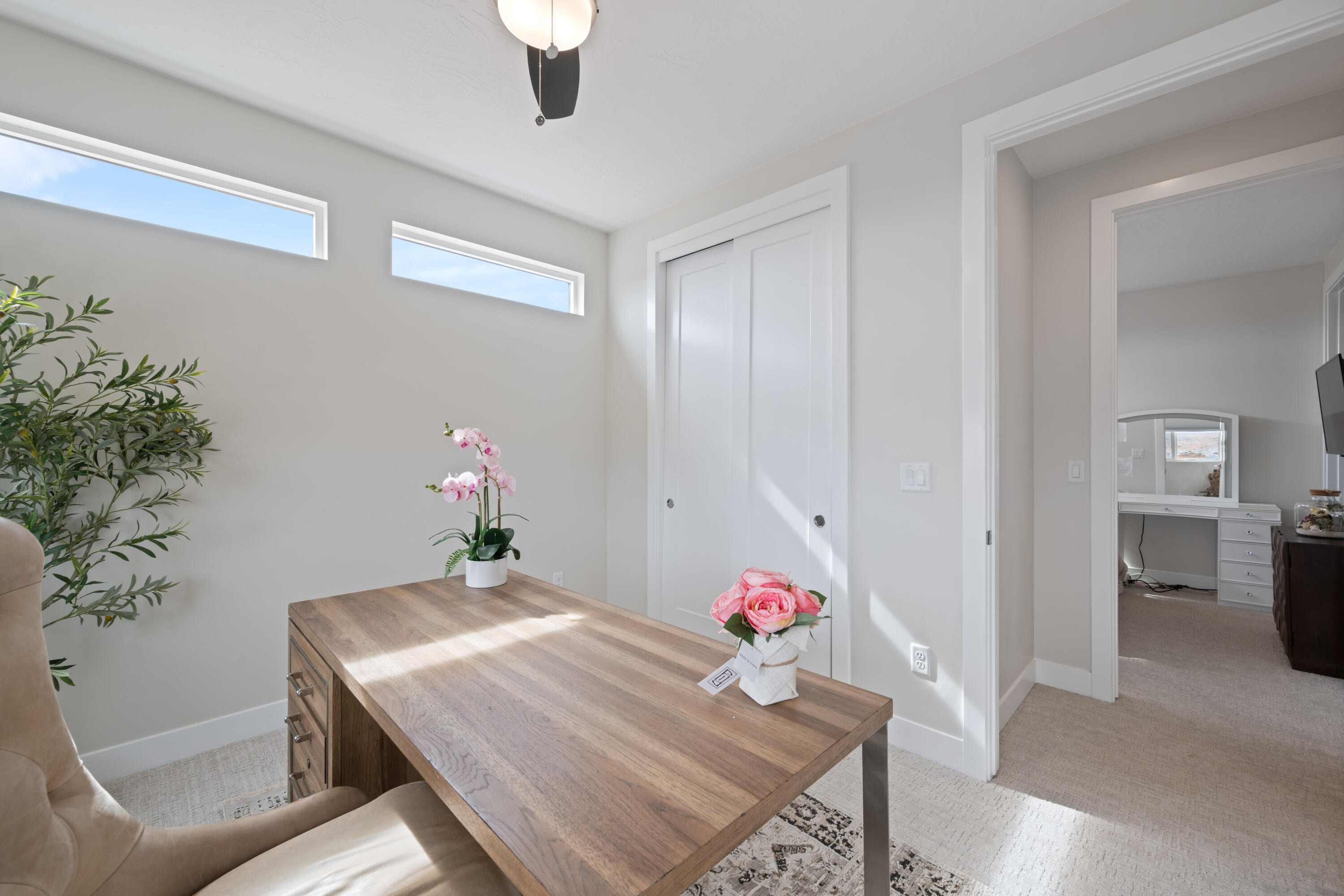 PEREGRINE POINTE WEST - Residential