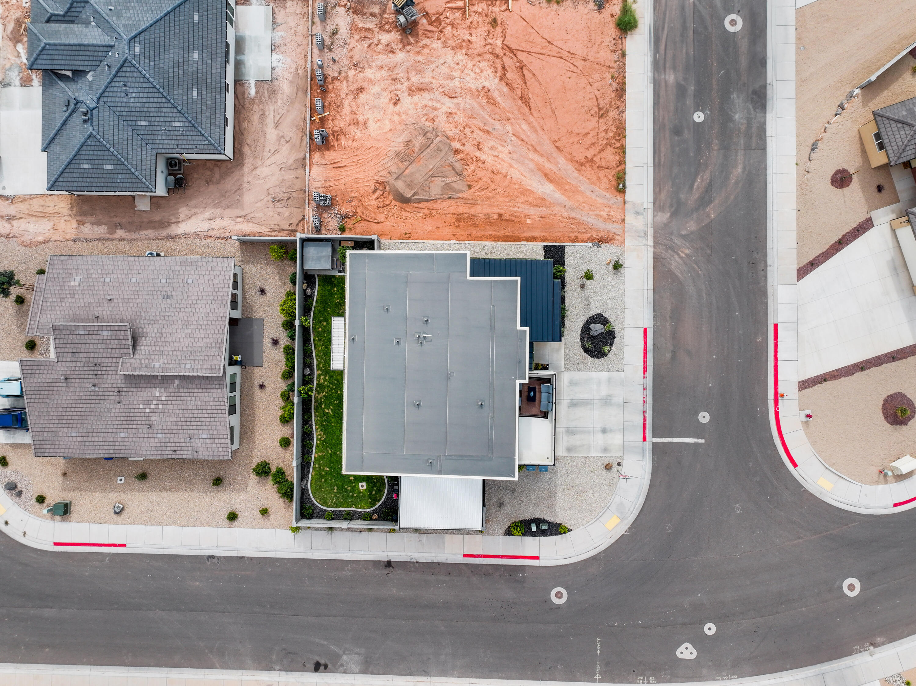 PEREGRINE POINTE WEST - Residential