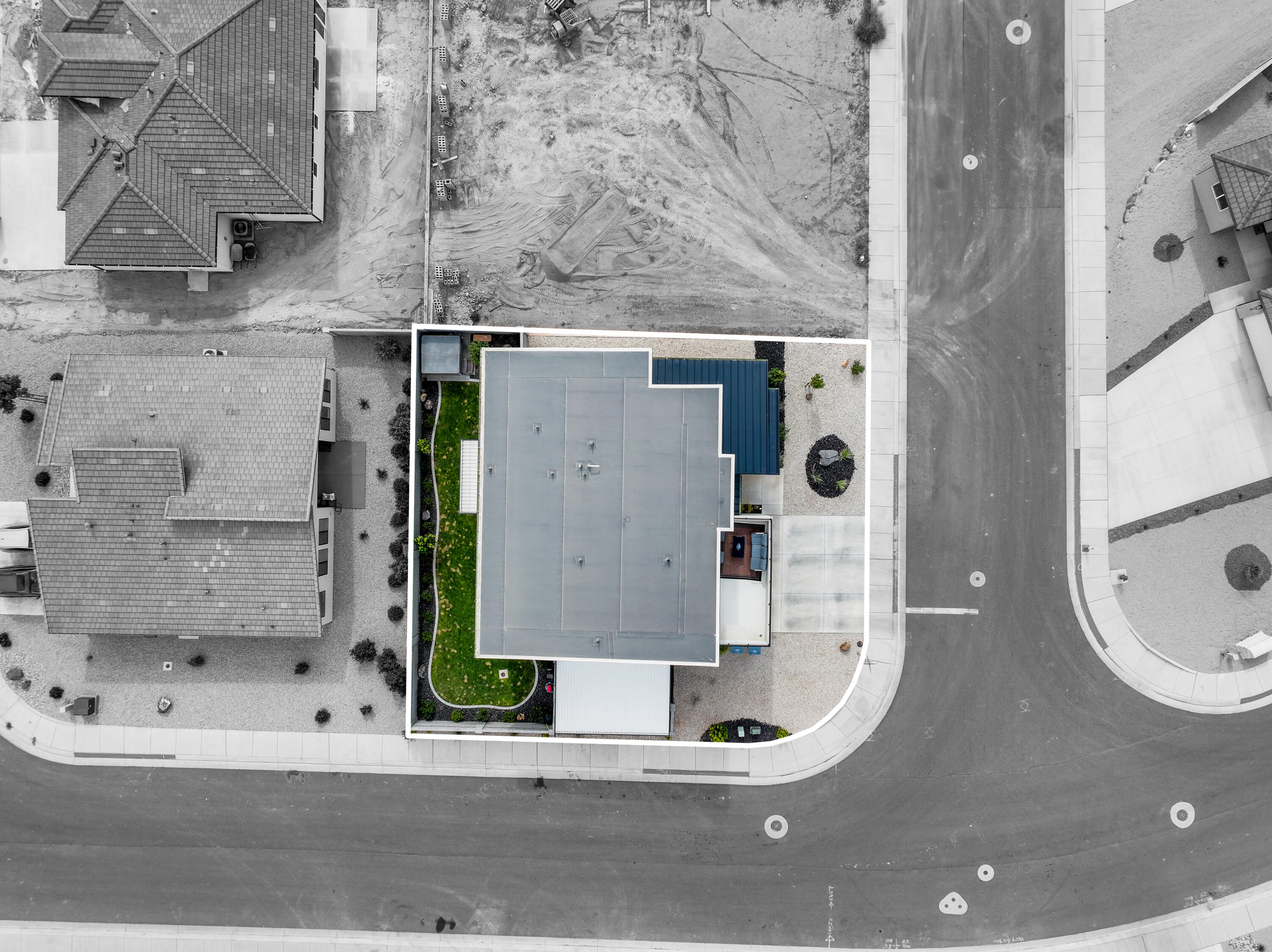 PEREGRINE POINTE WEST - Residential