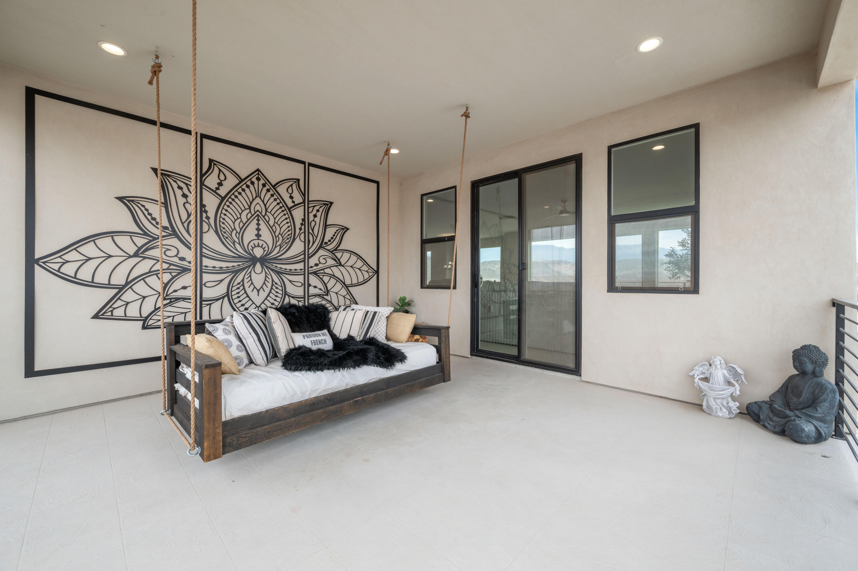 PEREGRINE POINTE WEST - Residential