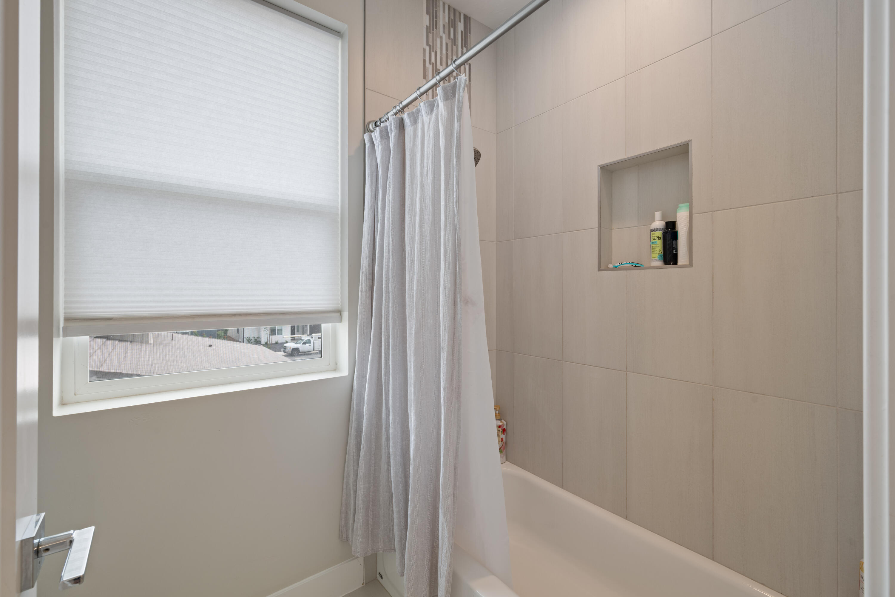 PEREGRINE POINTE WEST - Residential