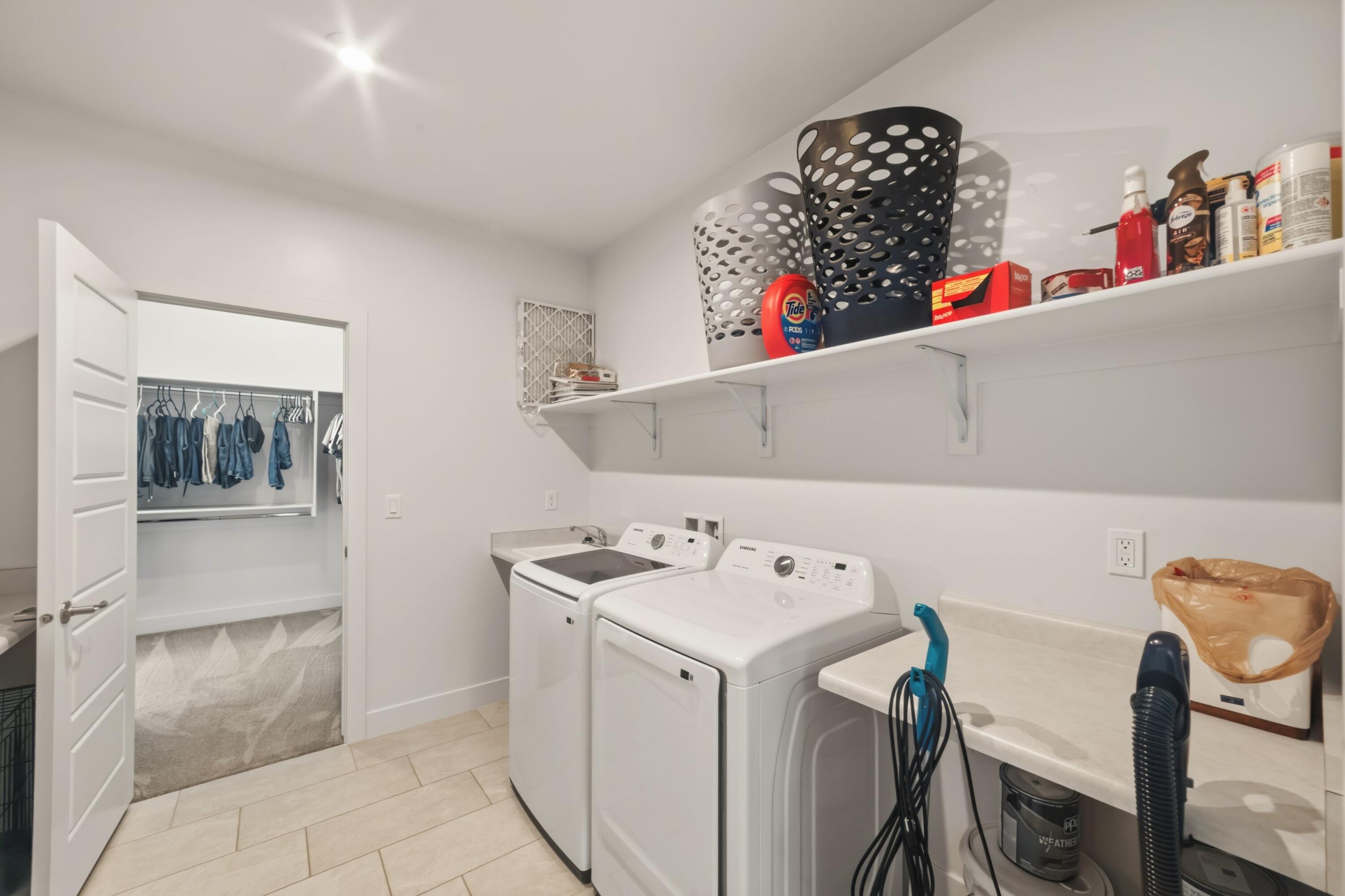 SAND RIDGE - Residential