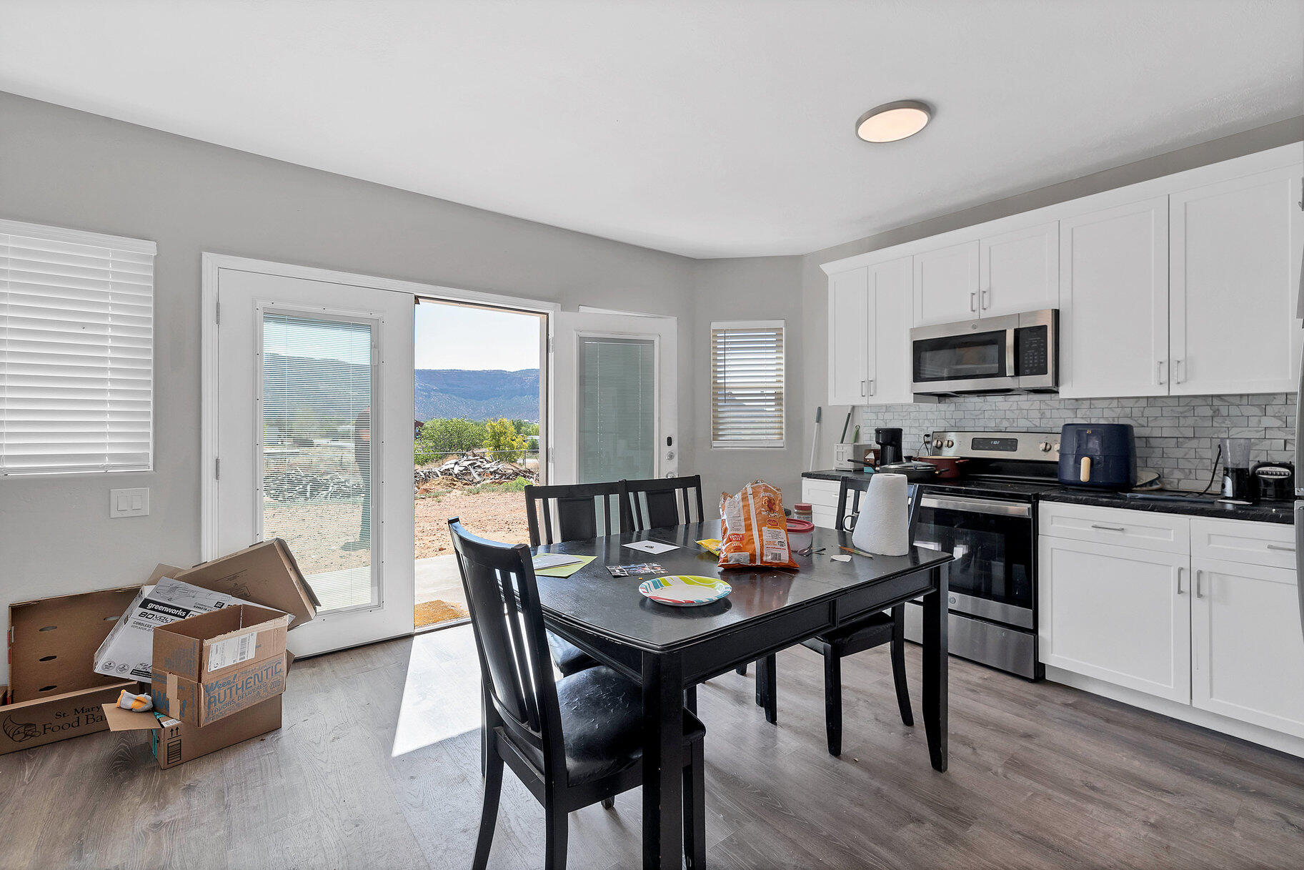 SHORT CREEK - Residential Income