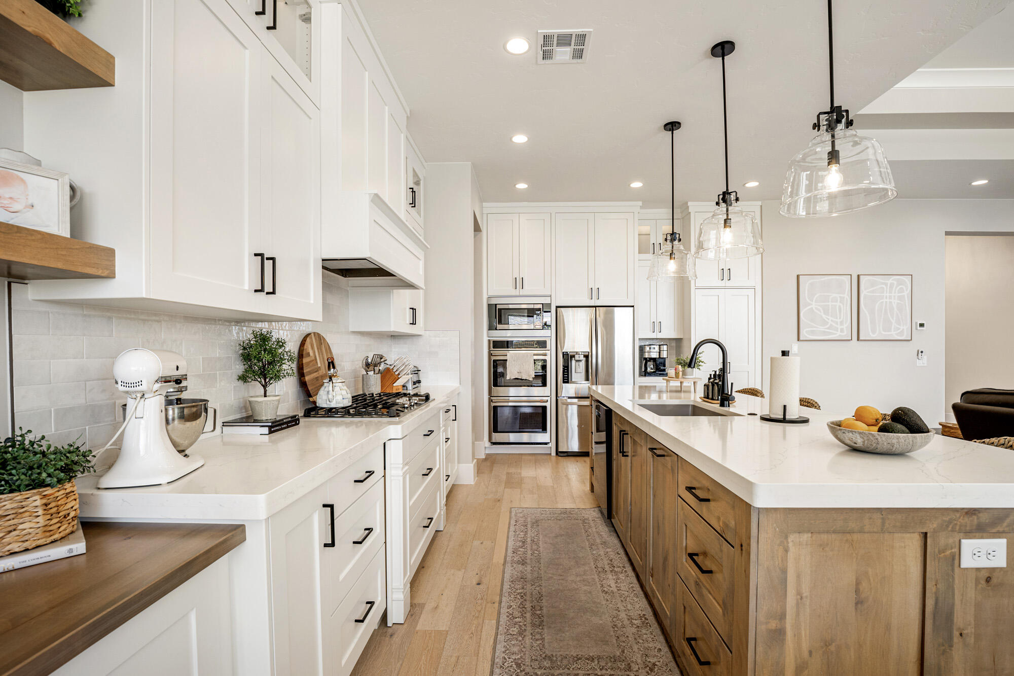 WASHINGTON VISTA - Residential