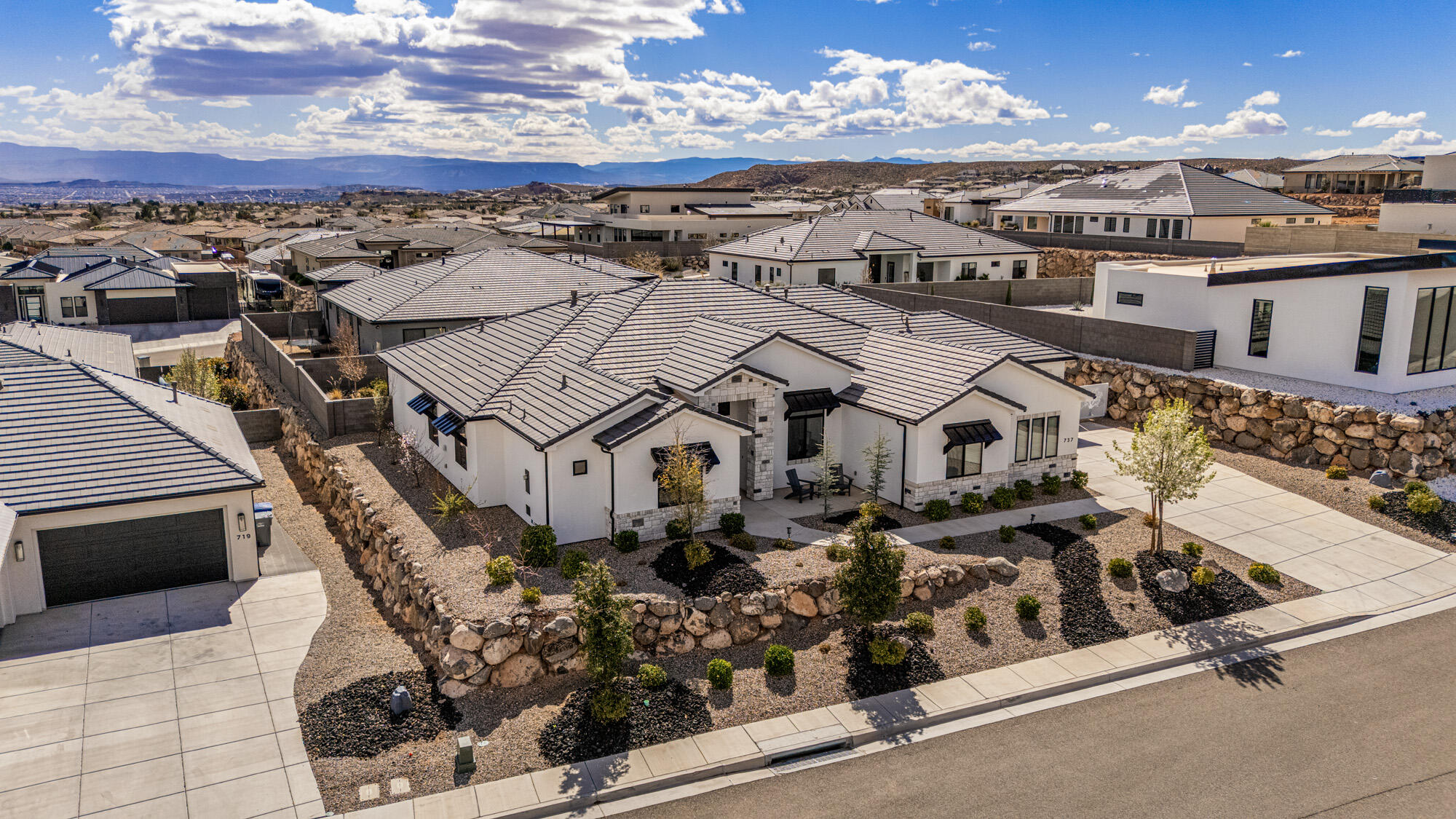 WASHINGTON VISTA - Residential