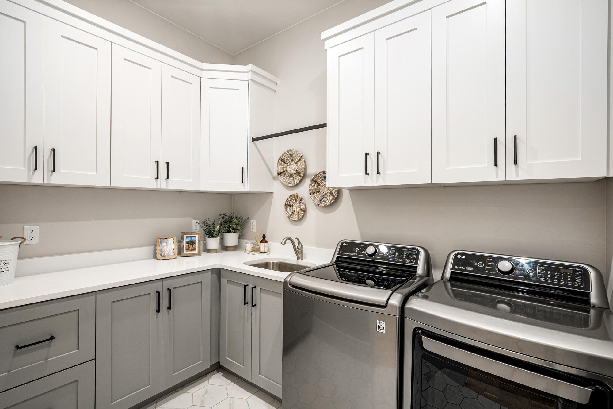 WASHINGTON VISTA - Residential