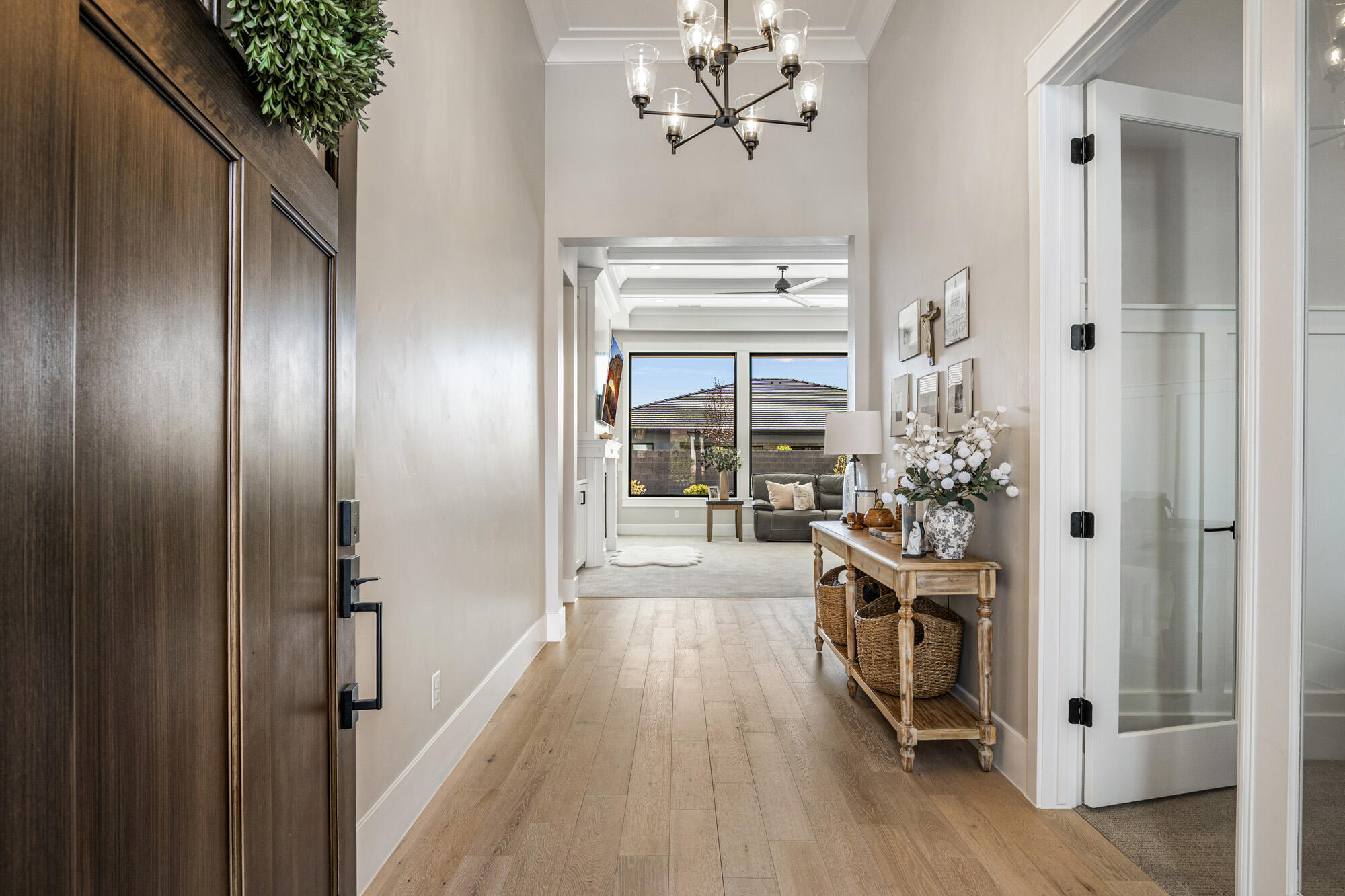 WASHINGTON VISTA - Residential