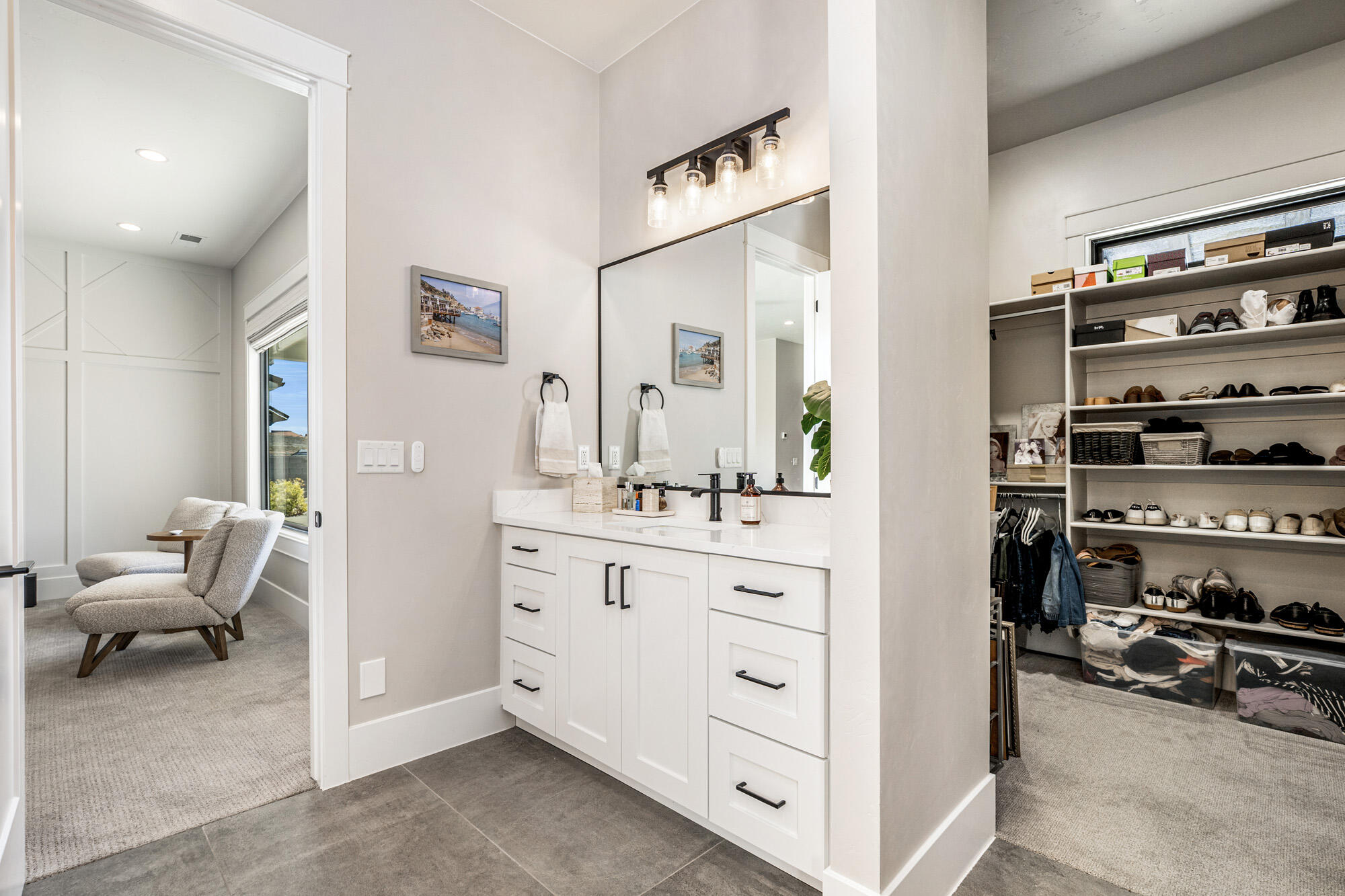 WASHINGTON VISTA - Residential