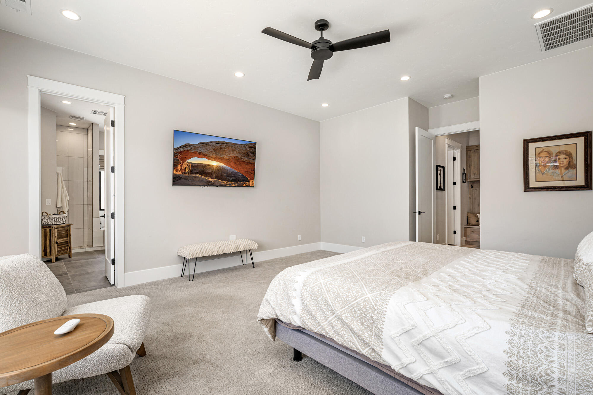 WASHINGTON VISTA - Residential