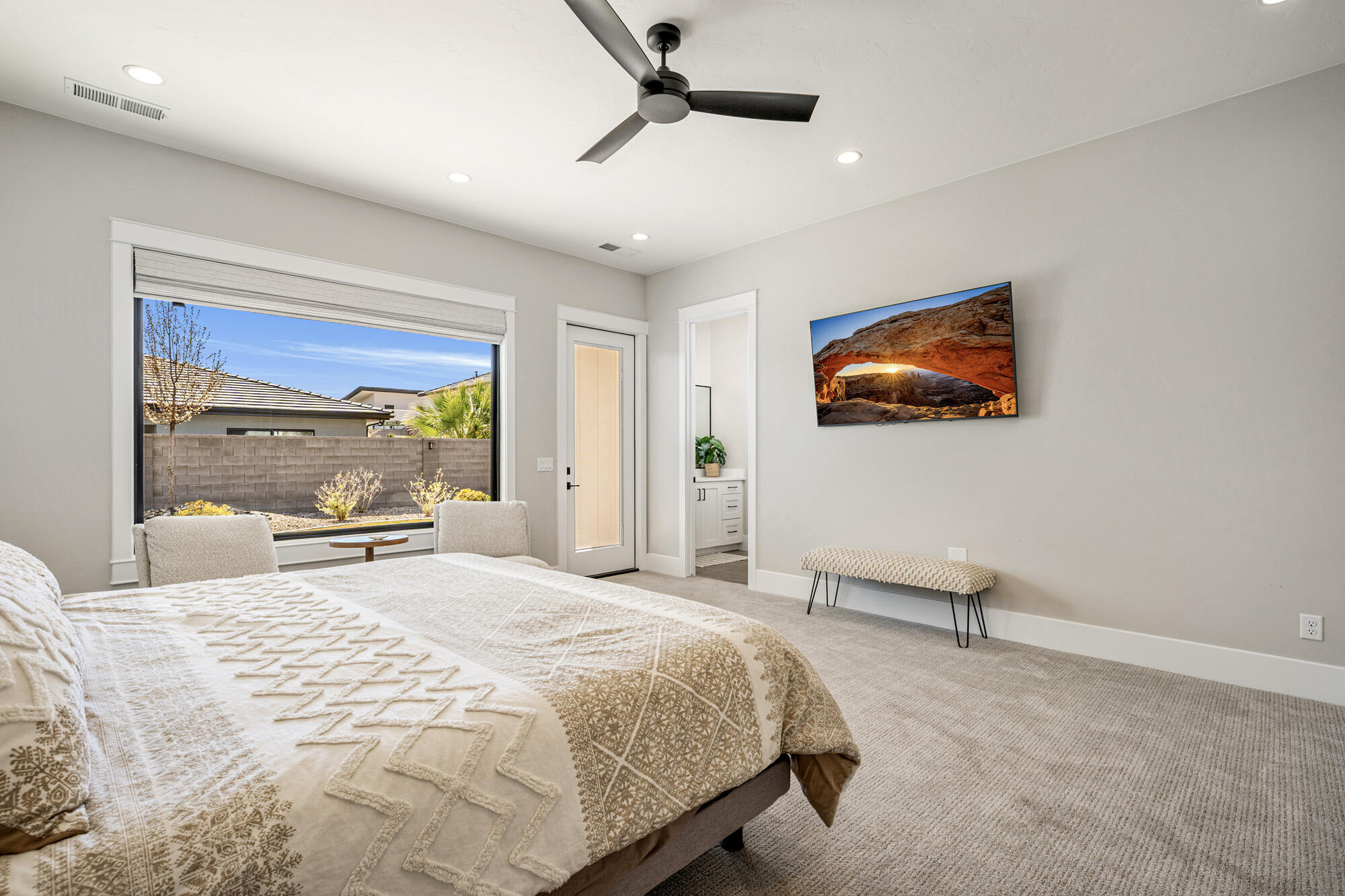 WASHINGTON VISTA - Residential