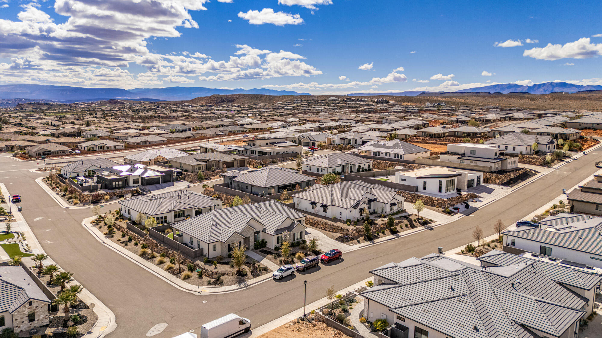 WASHINGTON VISTA - Residential