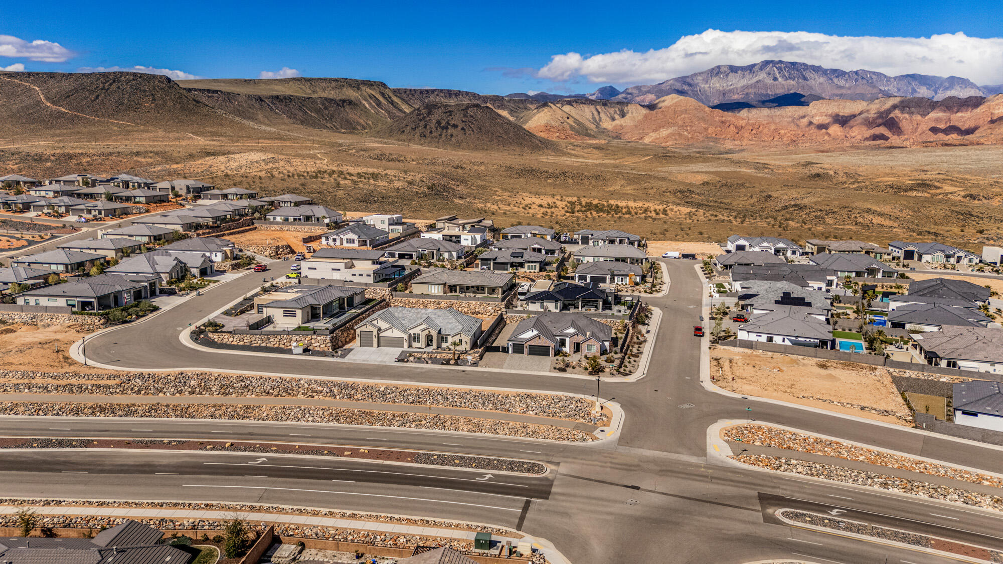 WASHINGTON VISTA - Residential