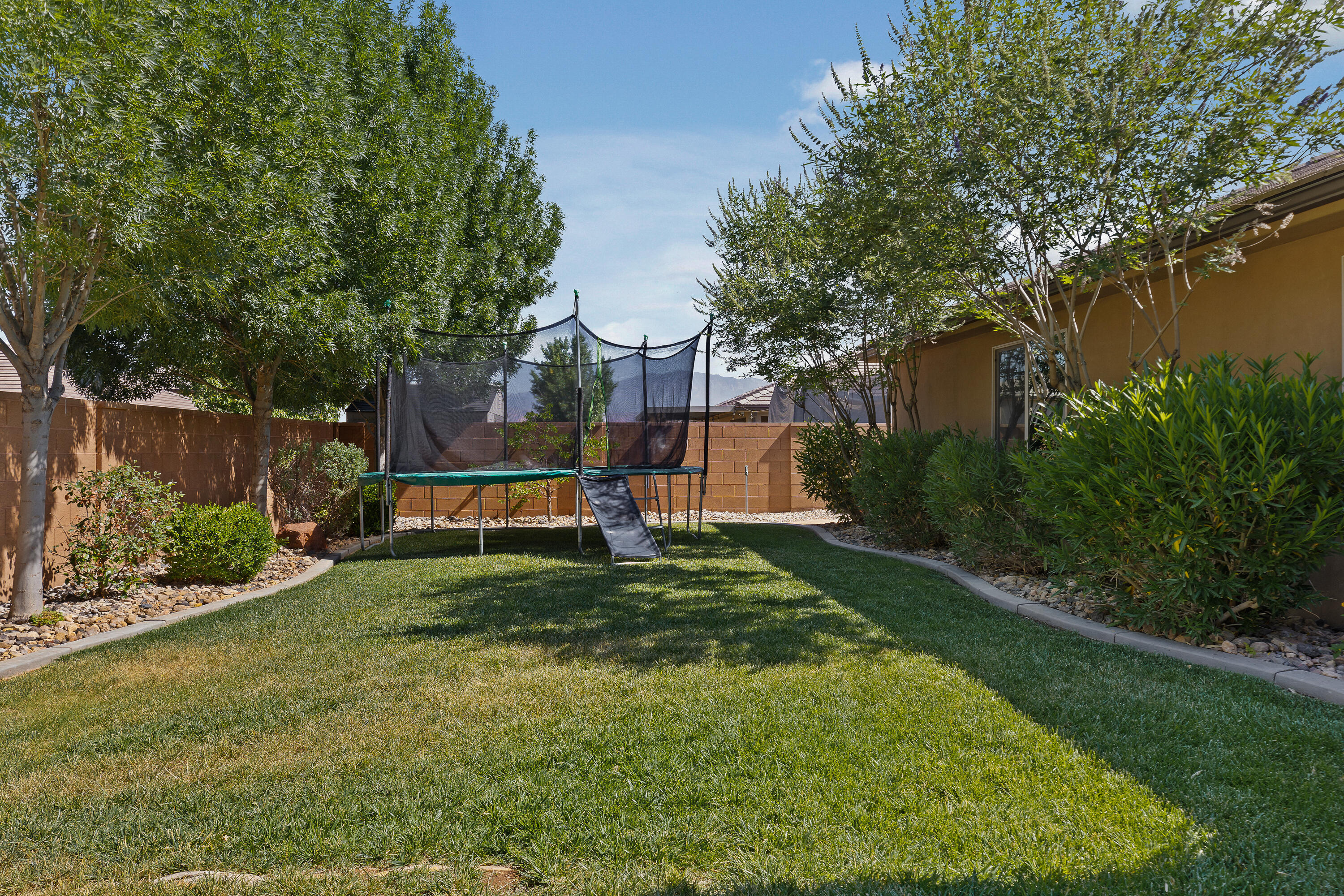 DAYBREAK PARK - Residential