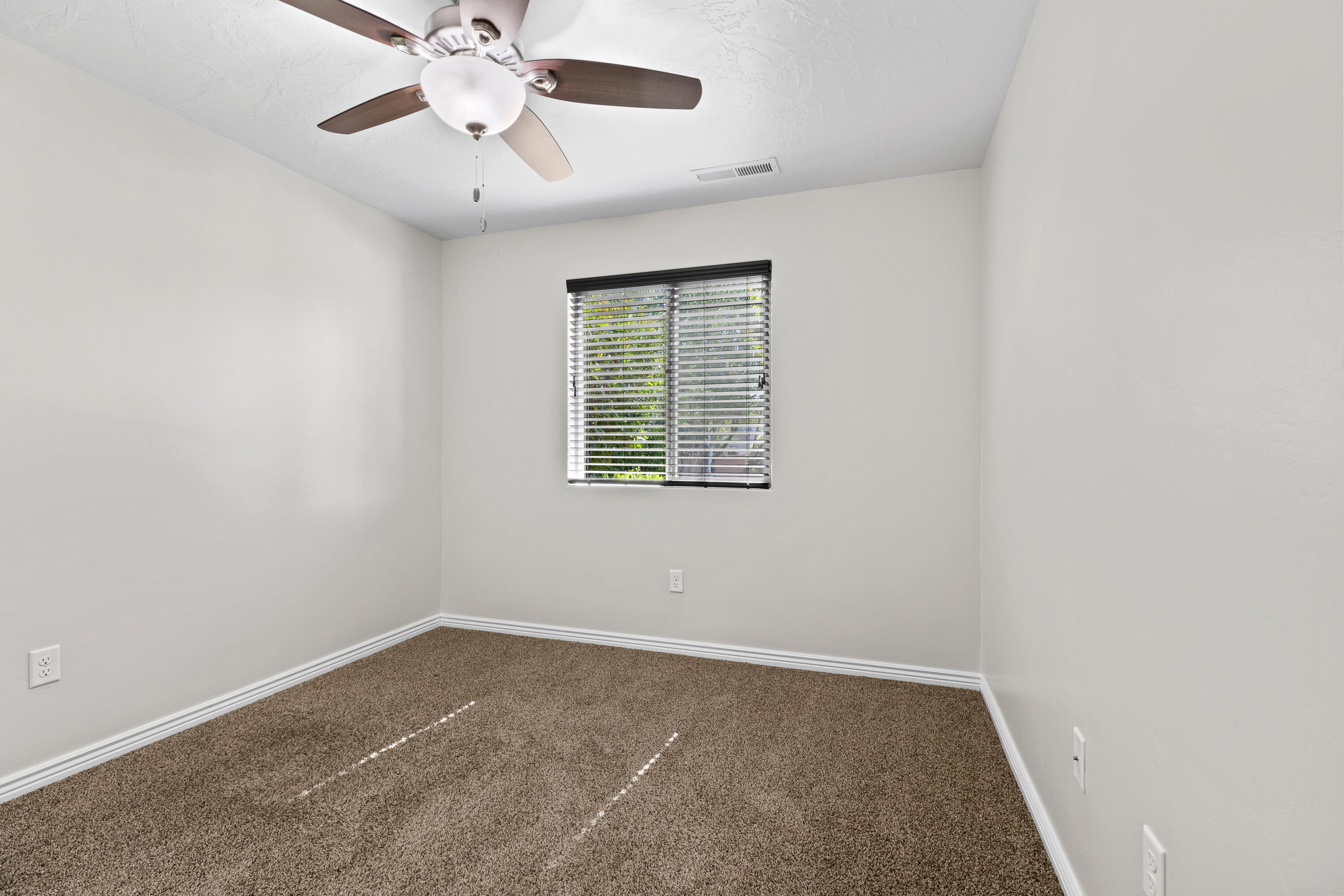 DAYBREAK PARK - Residential