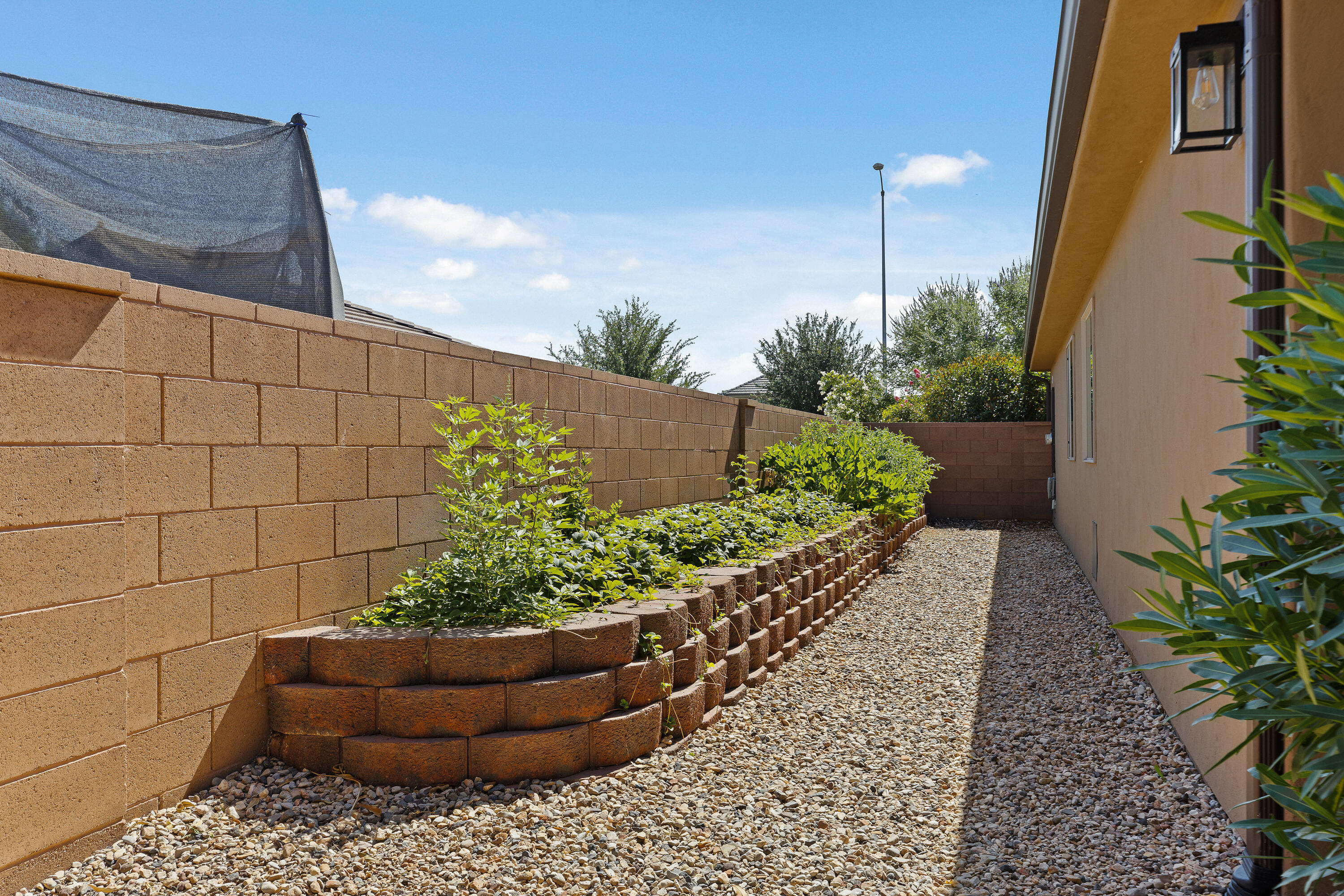 DAYBREAK PARK - Residential