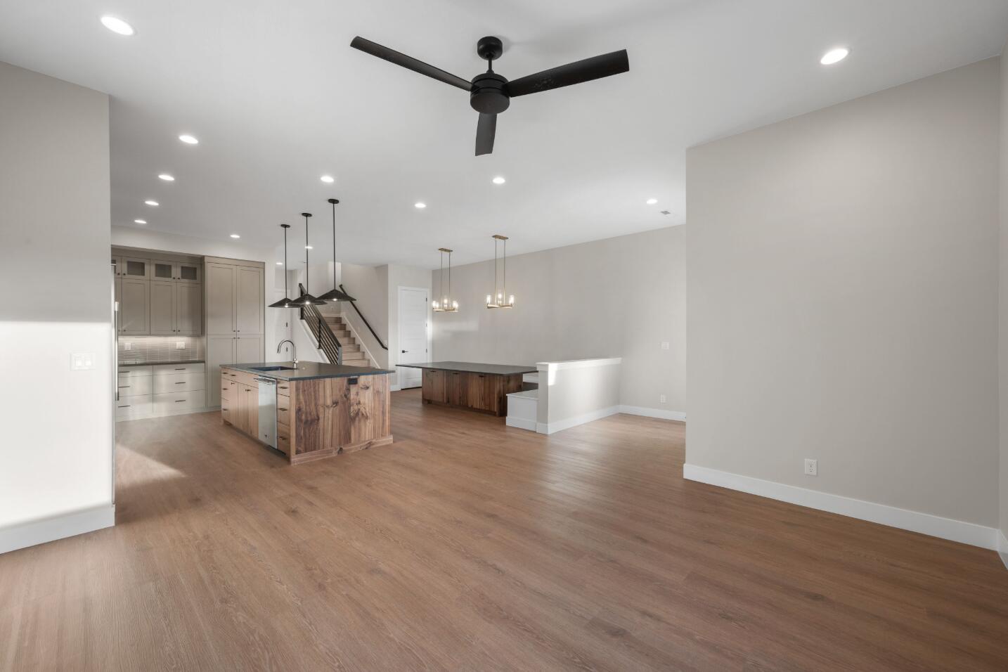 DESERT COLOR RESORT - Residential