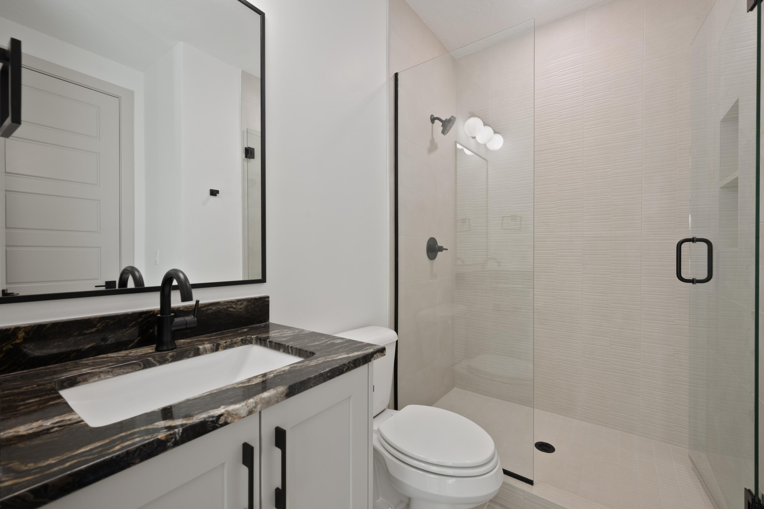 DESERT COLOR RESORT - Residential