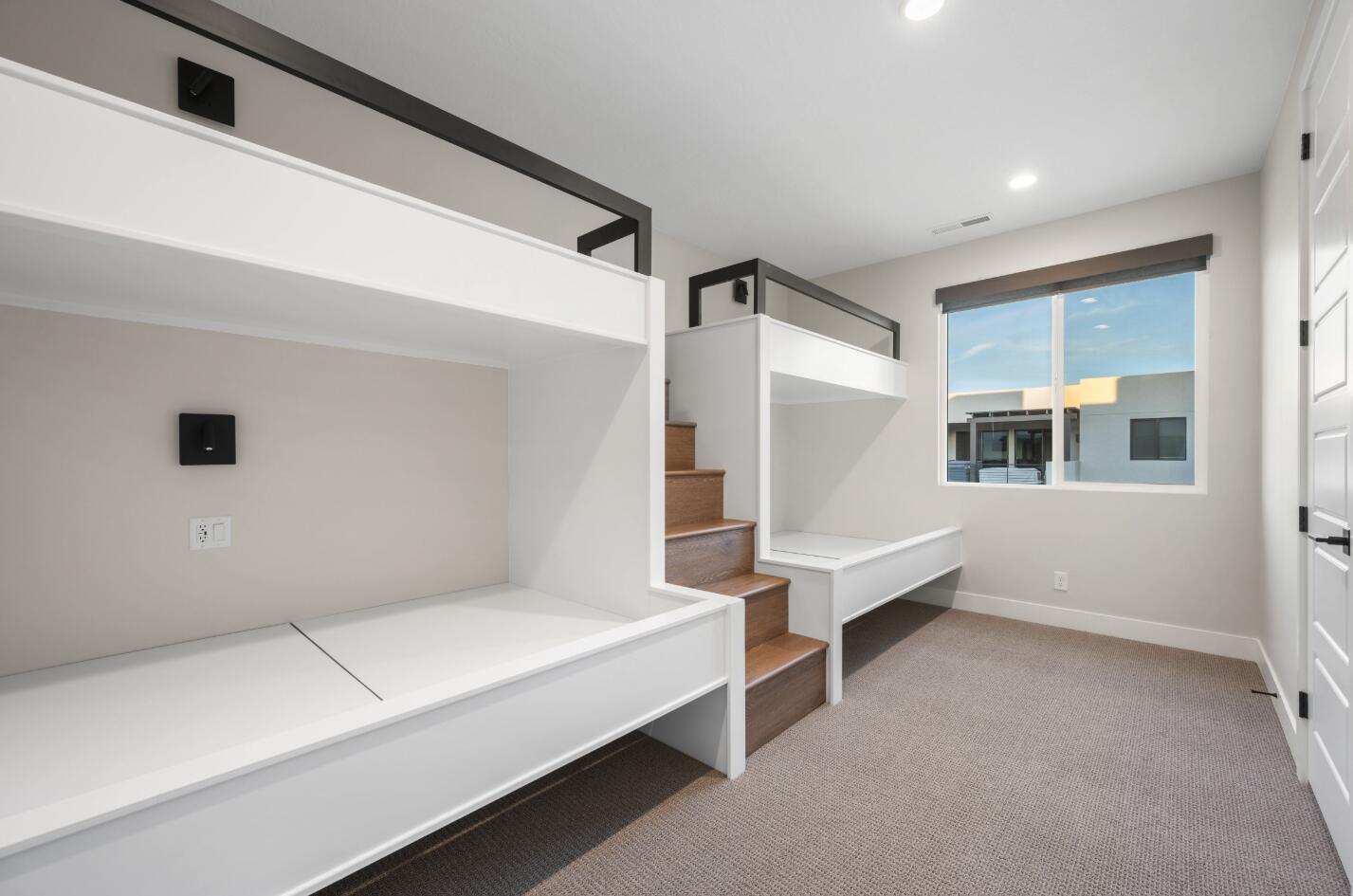 DESERT COLOR RESORT - Residential