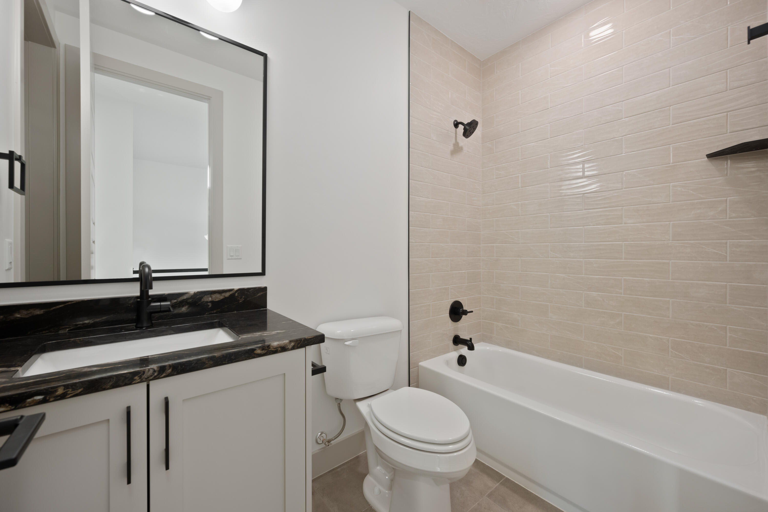 DESERT COLOR RESORT - Residential