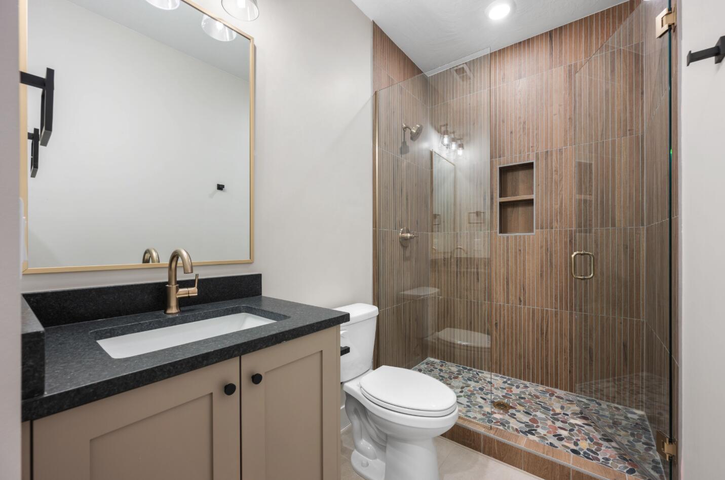 DESERT COLOR RESORT - Residential