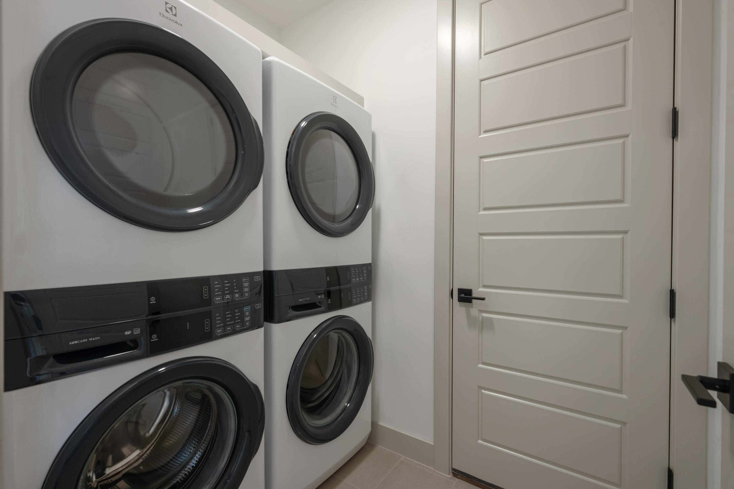 DESERT COLOR RESORT - Residential