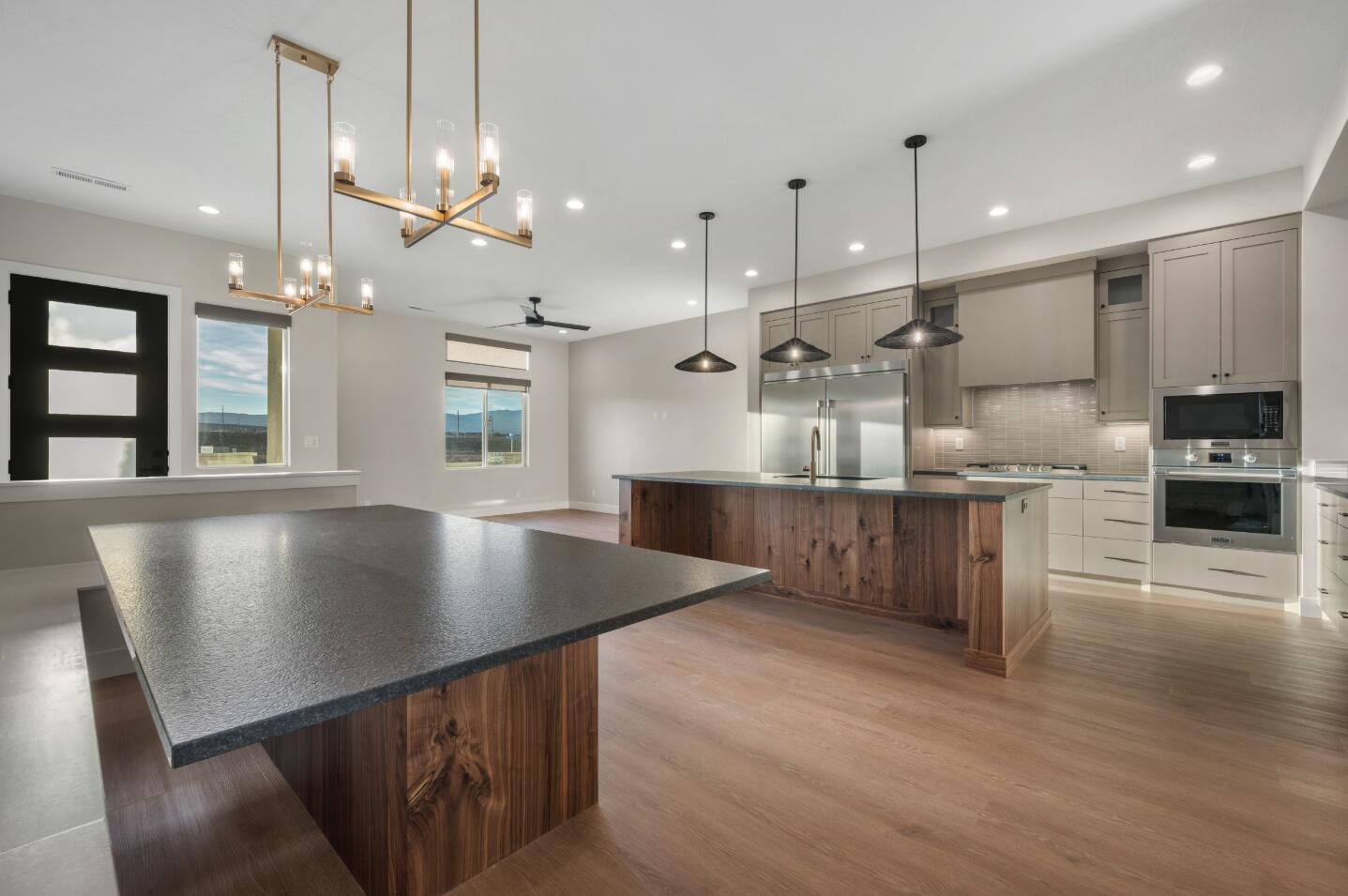 DESERT COLOR RESORT - Residential