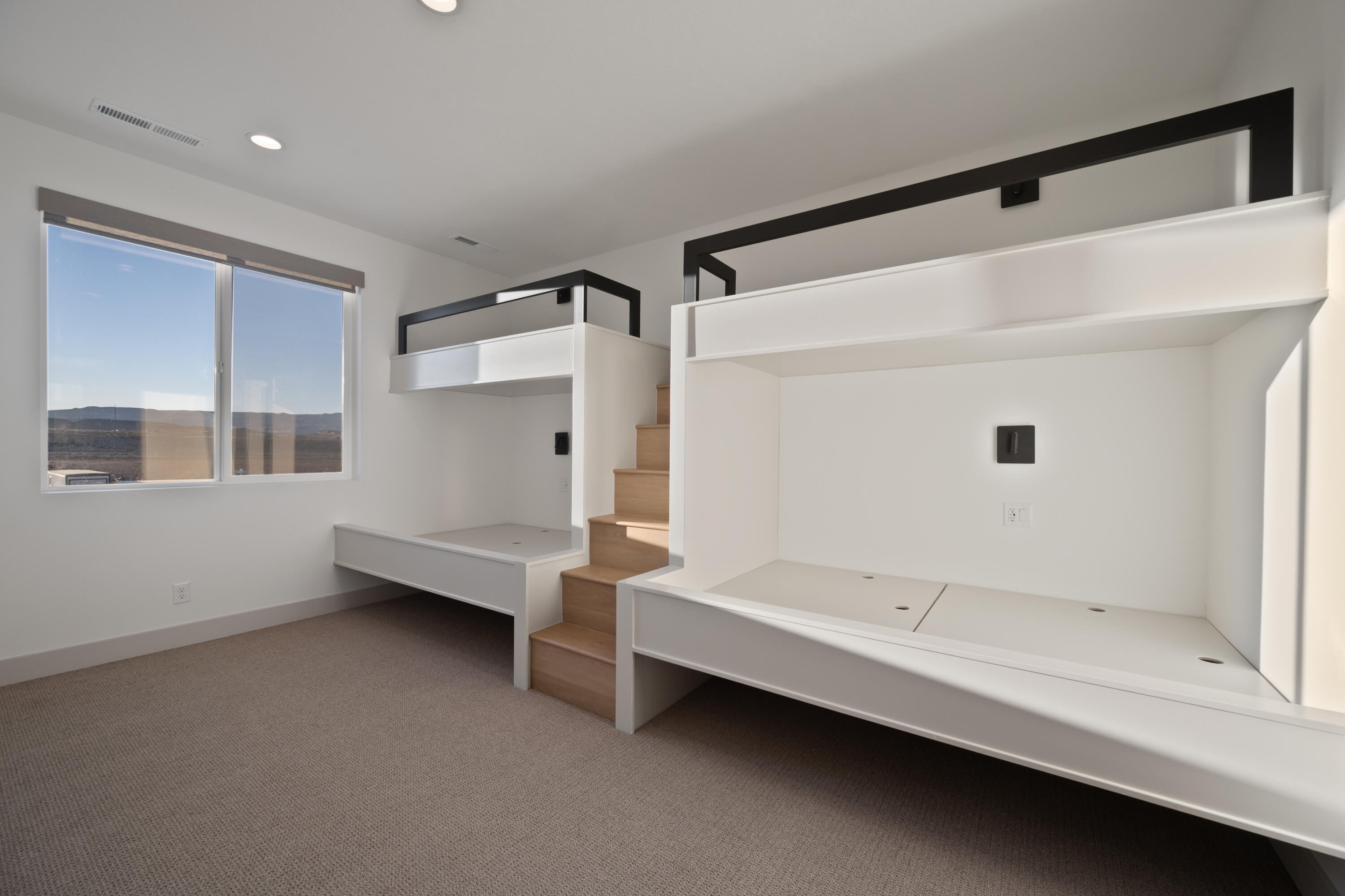 DESERT COLOR RESORT - Residential