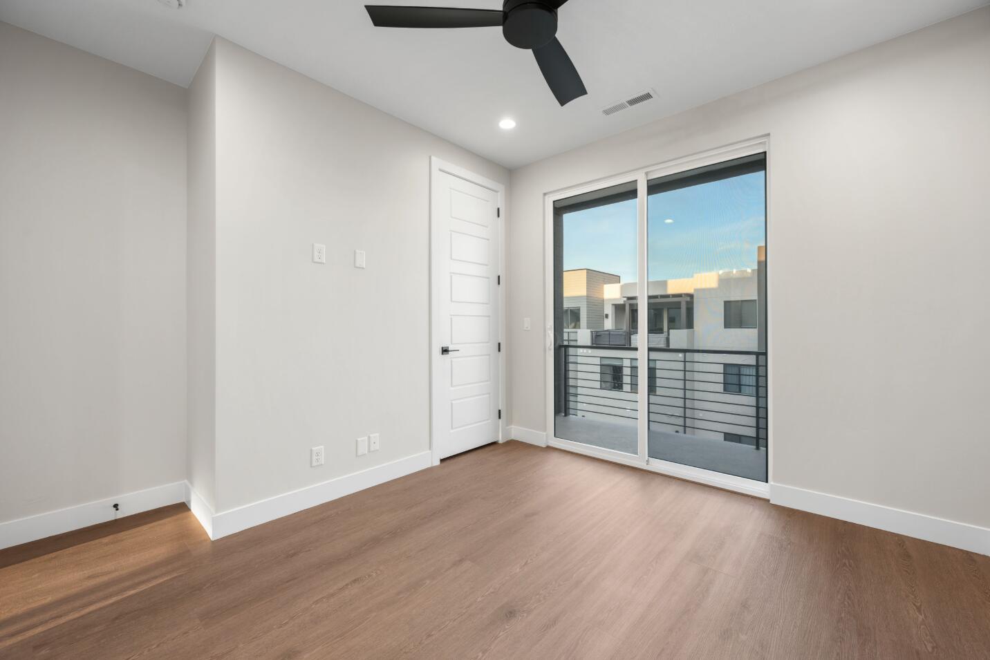 DESERT COLOR RESORT - Residential