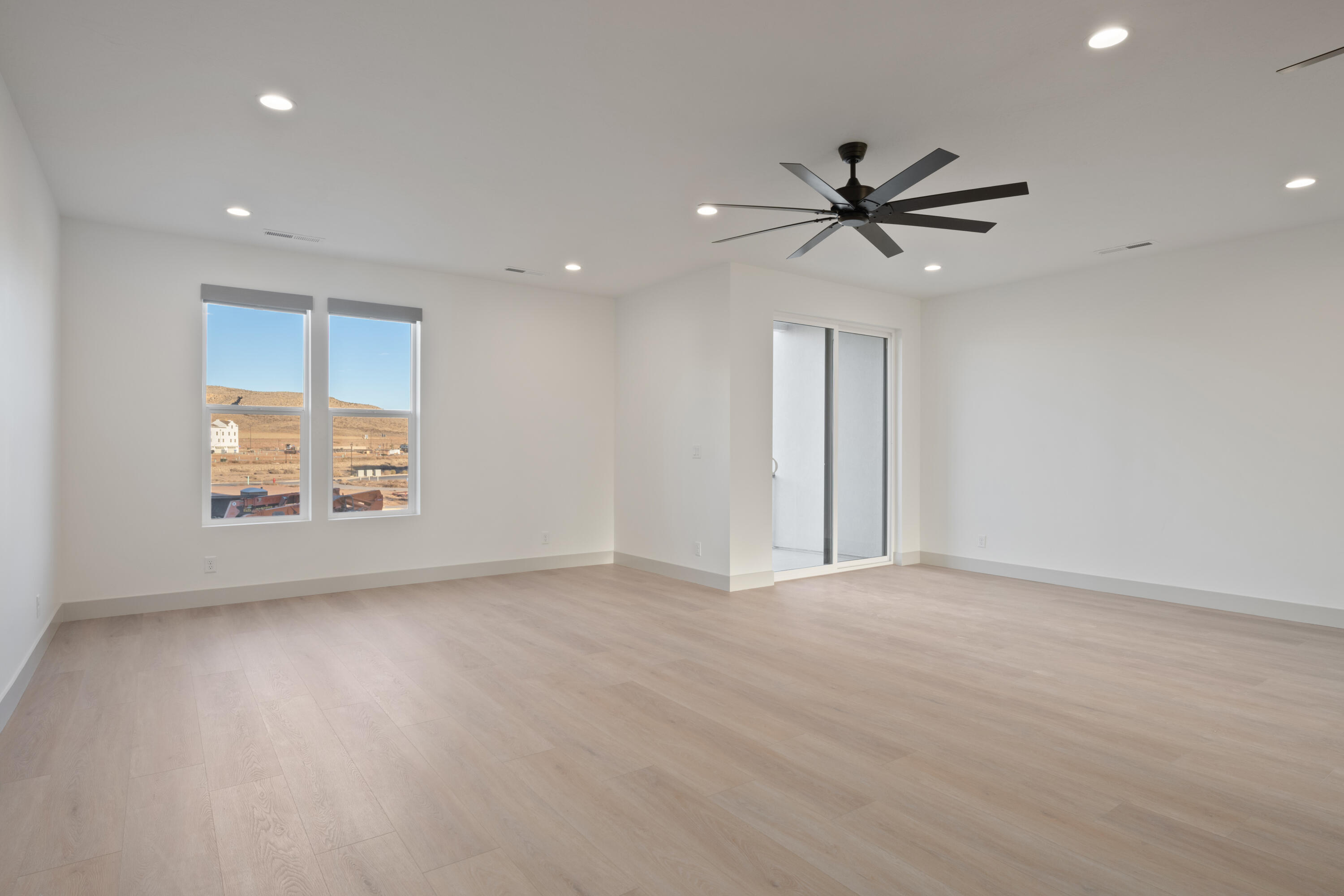 DESERT COLOR RESORT - Residential