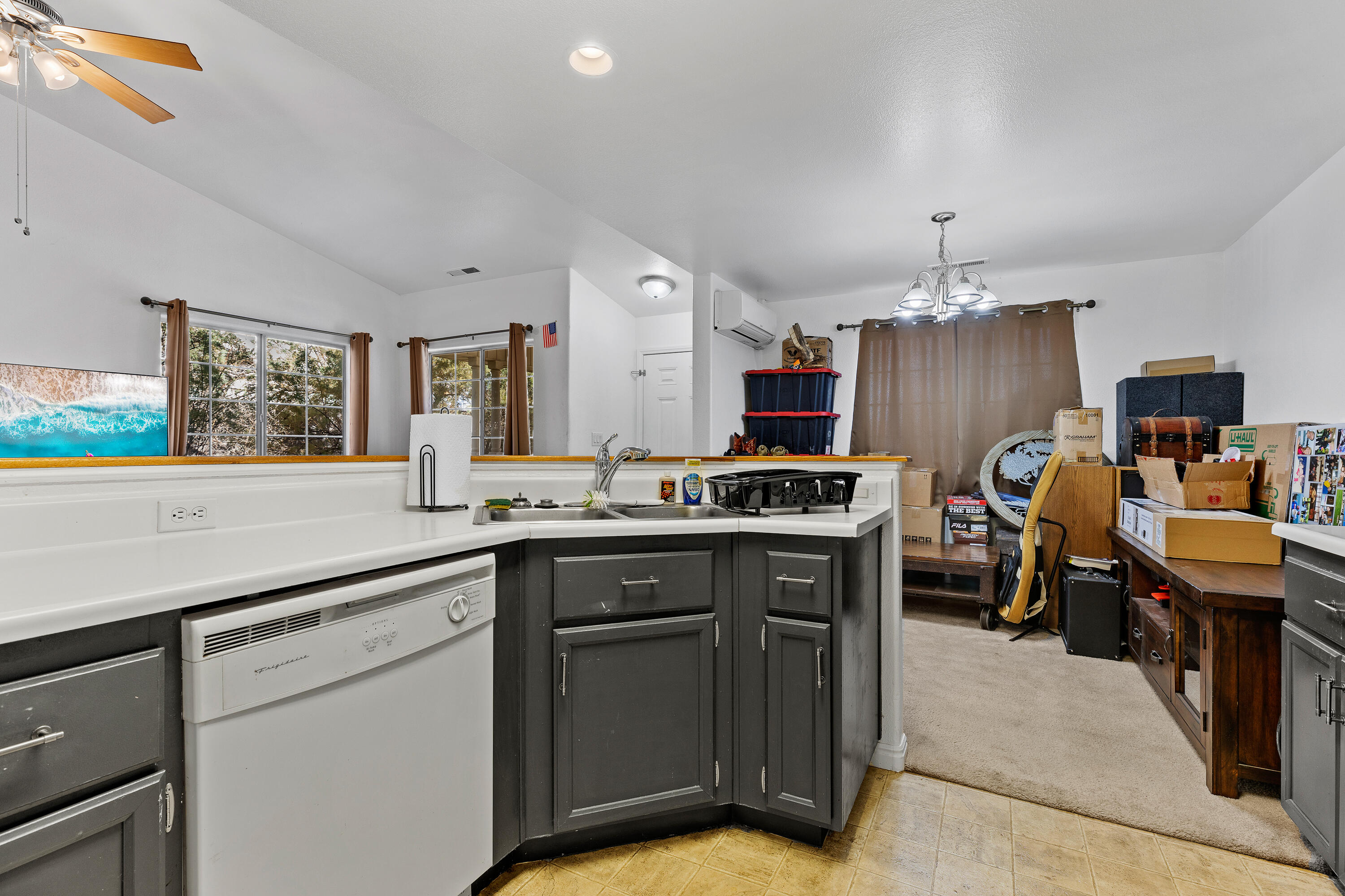 KNOLLWOOD TOWNHOMES - Residential