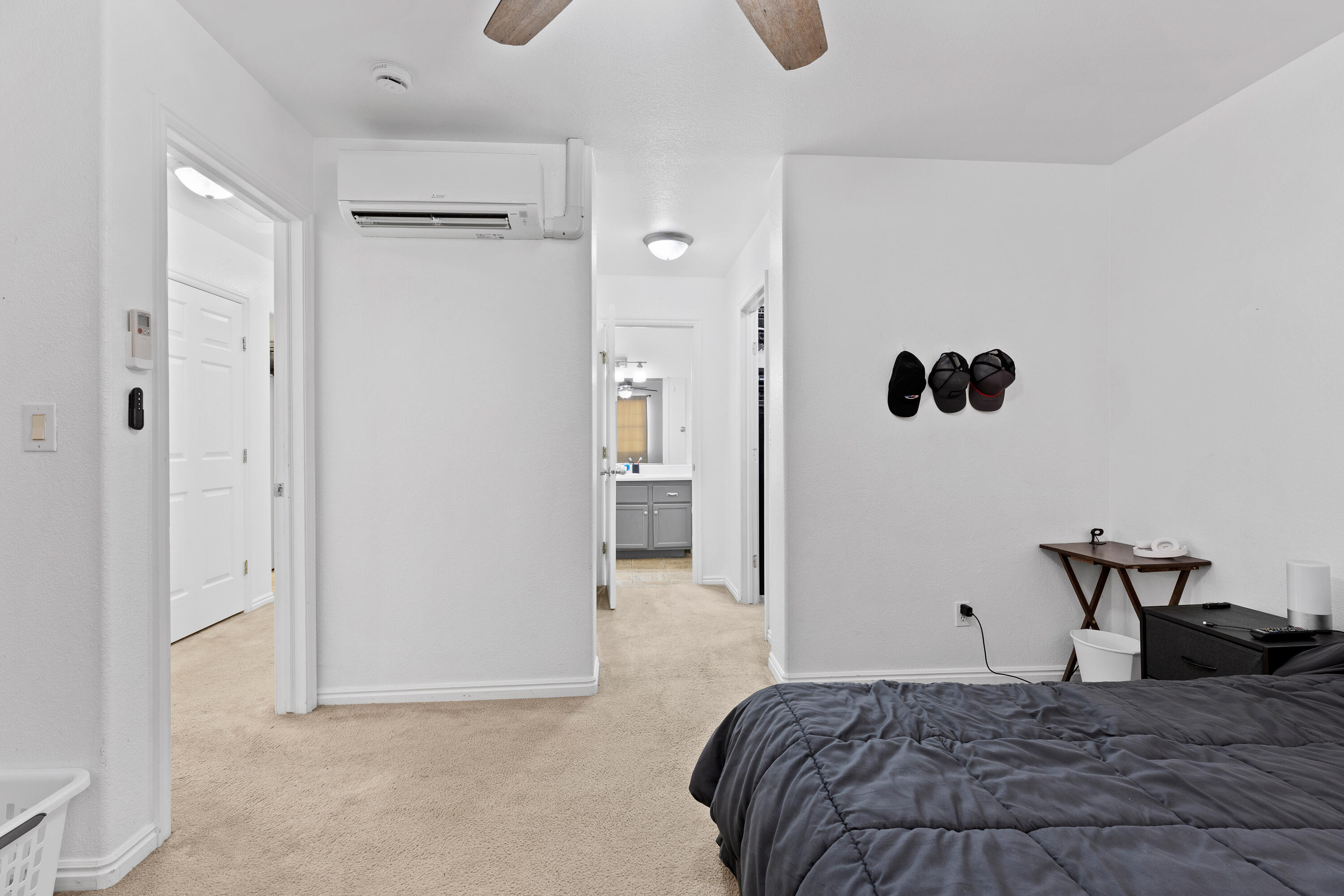 KNOLLWOOD TOWNHOMES - Residential