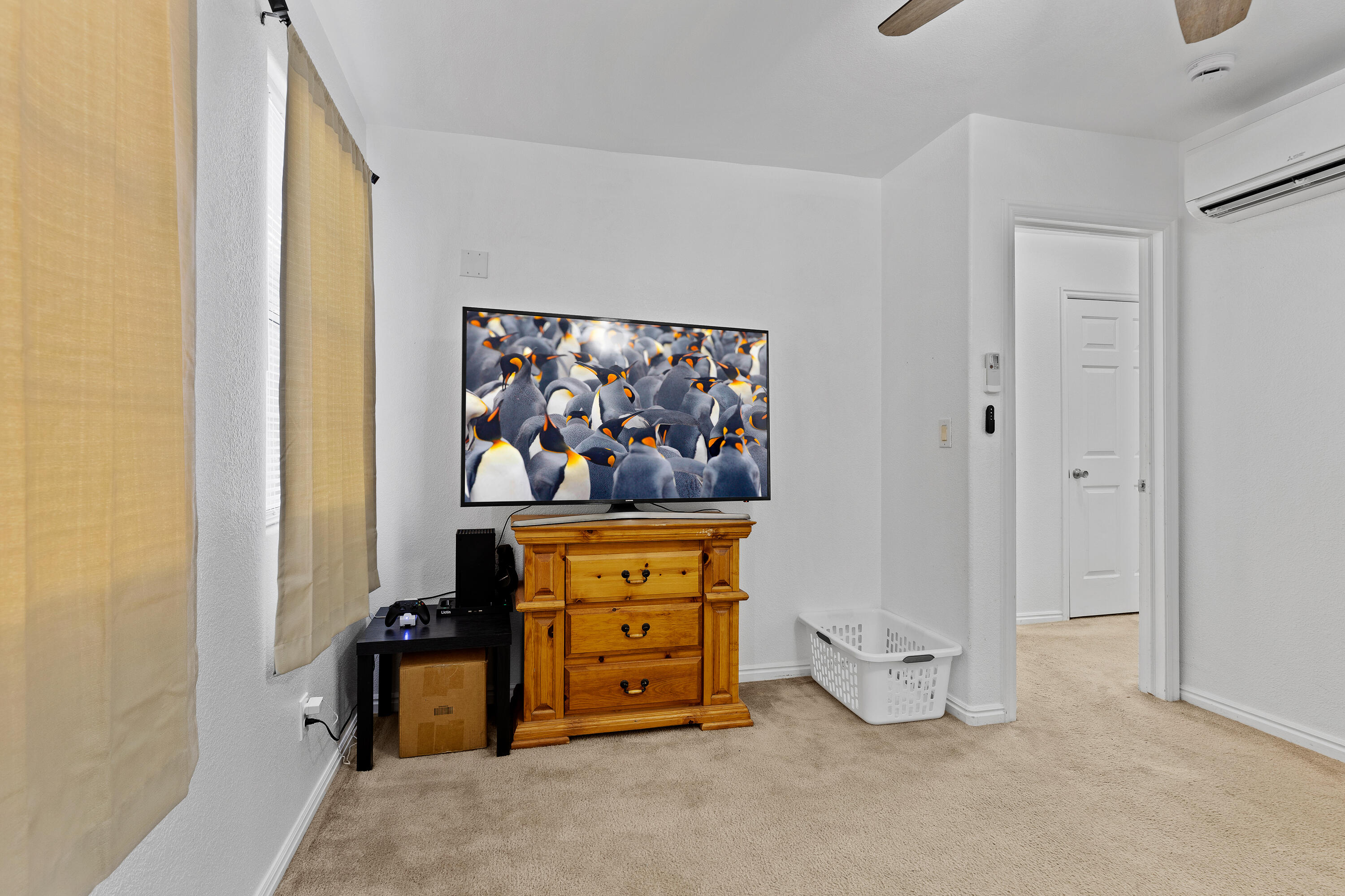 KNOLLWOOD TOWNHOMES - Residential