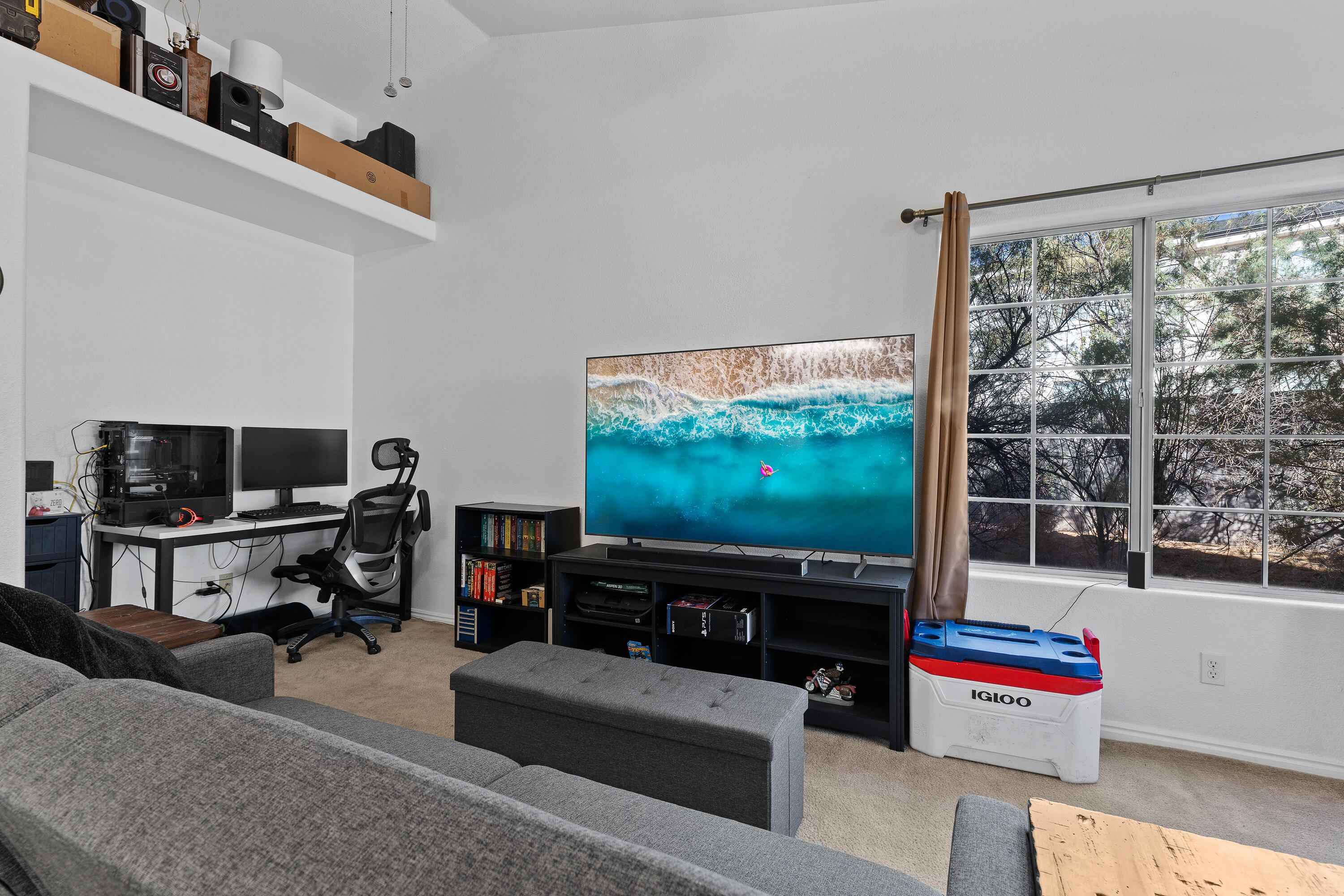 KNOLLWOOD TOWNHOMES - Residential