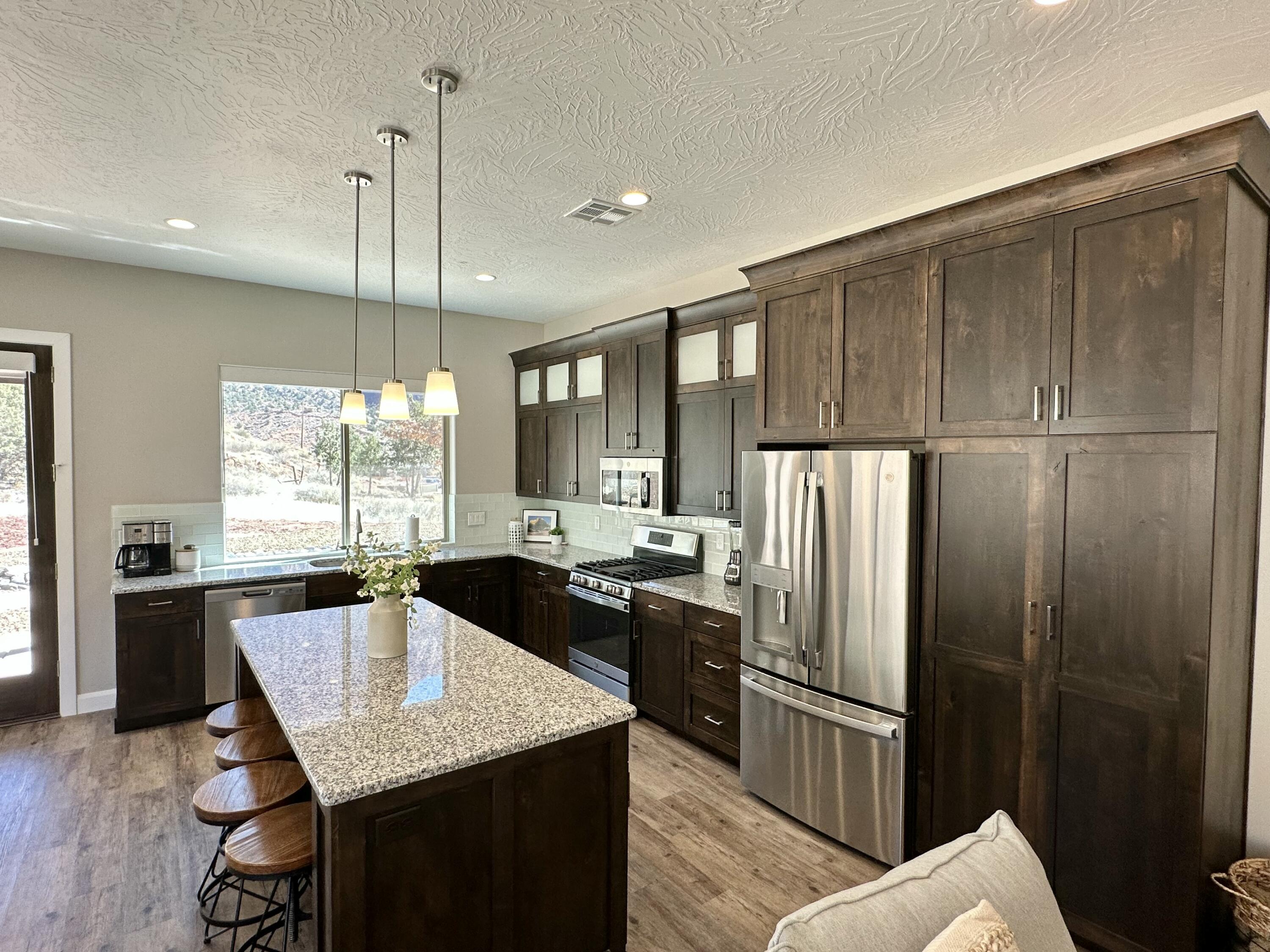 MOENAVE CONDO - Residential