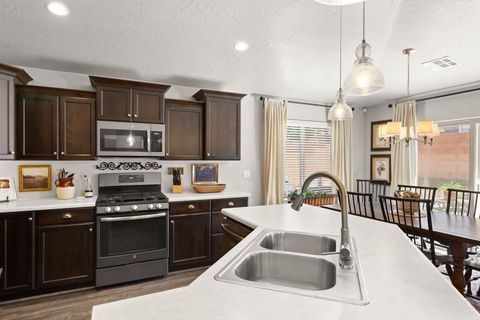 Tiny photo for 3142 DELANY DR, Saint George, UT 84790 (MLS # 26-271948)