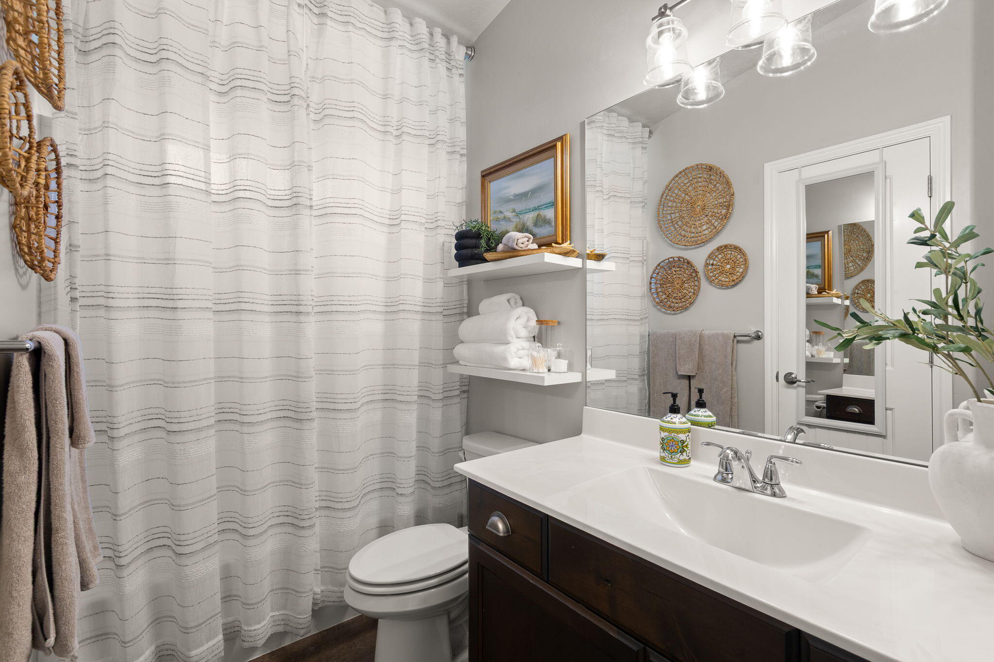TUPELO ESTATES - Residential