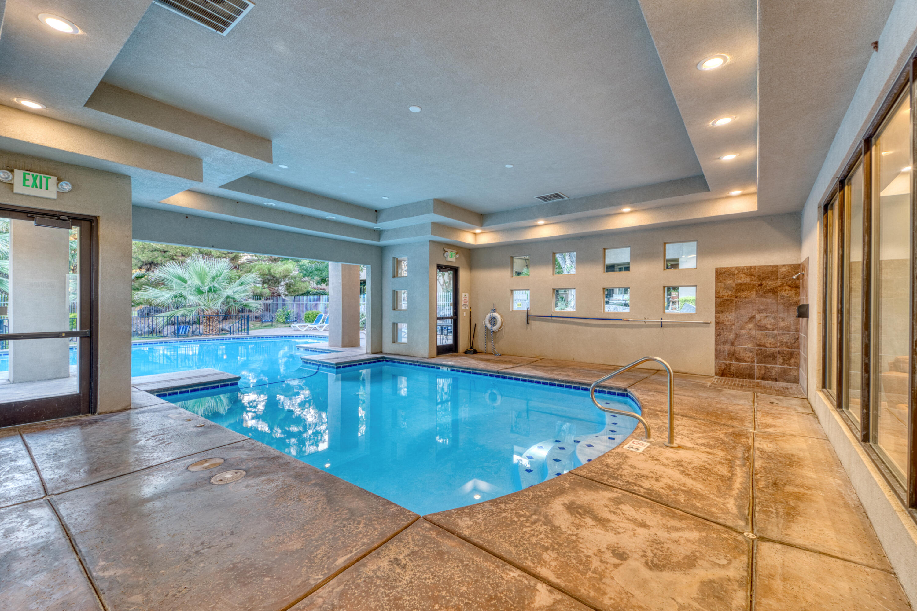 BLACKROCK CONDOS AT STONEBRIDGE - Residential